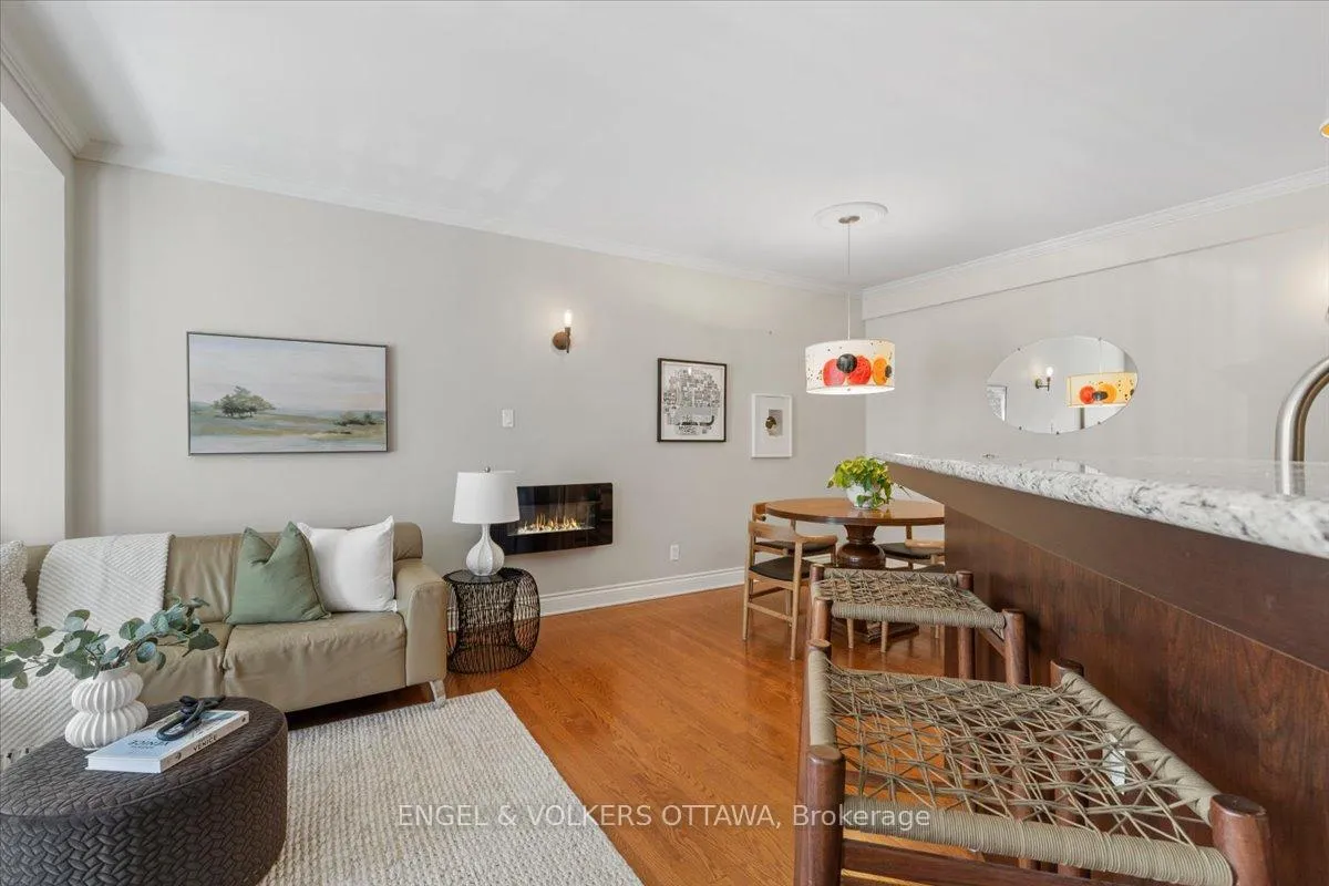 Photo 10 of Unit 2, 139 Guigues Avenue, Ottawa, Lower Town/Byward Market — HOMEH