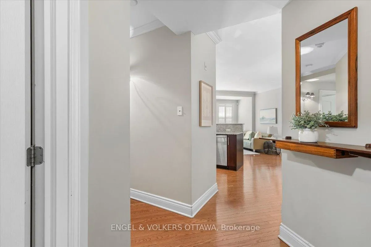 Photo 11 of Unit 2, 139 Guigues Avenue, Ottawa, Lower Town/Byward Market — HOMEH