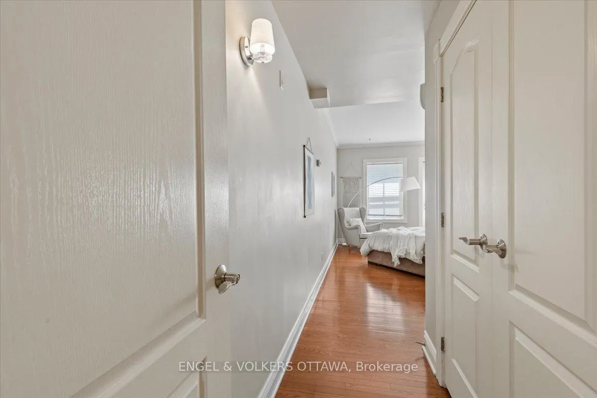Photo 15 of Unit 2, 139 Guigues Avenue, Ottawa, Lower Town/Byward Market — HOMEH