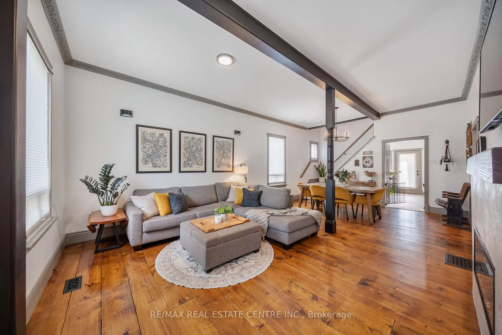Photo 4 of 41 Toronto Street, Guelph, St. Patrick's Ward — HOMEH