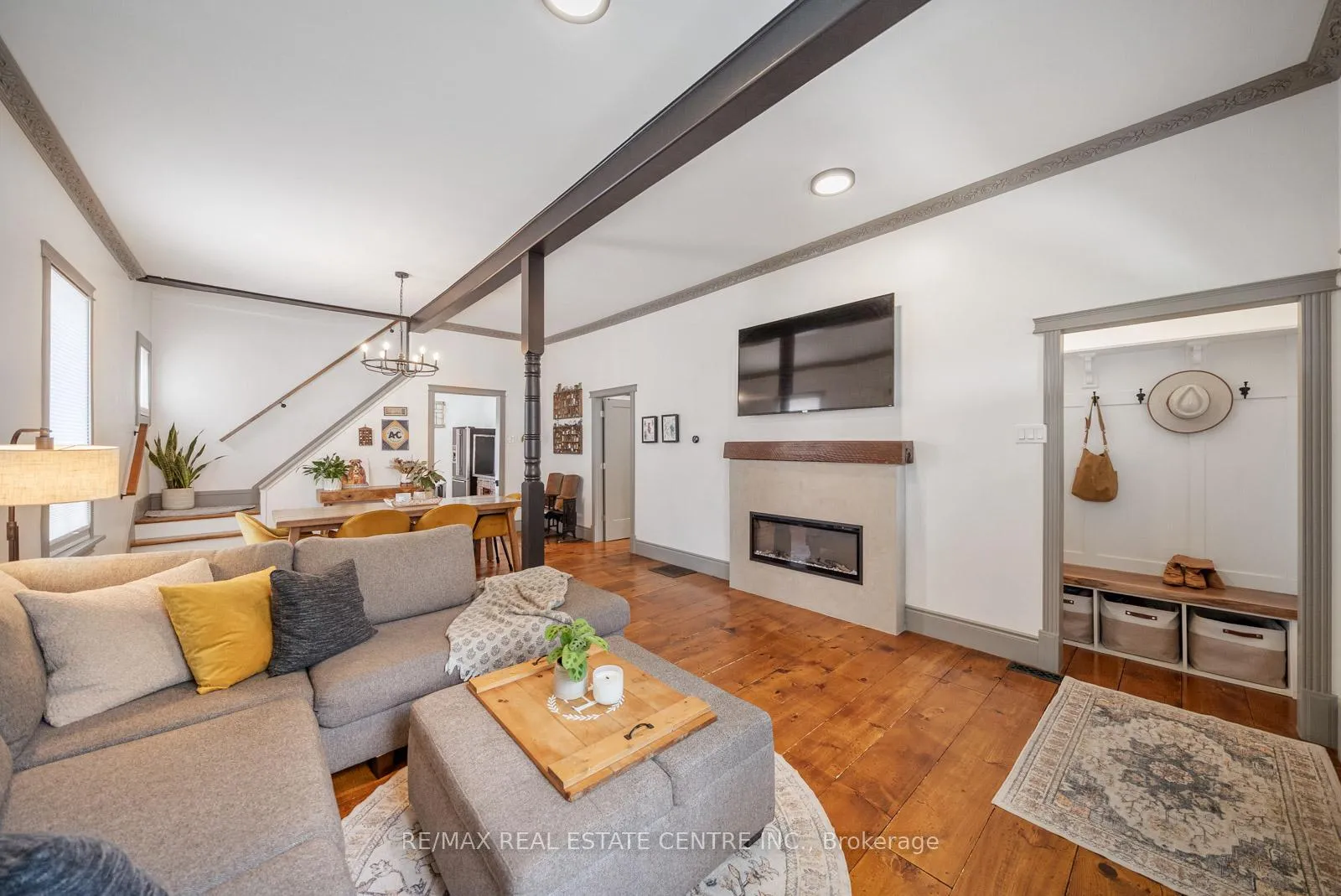 Photo 5 of 41 Toronto Street, Guelph, St. Patrick's Ward — HOMEH