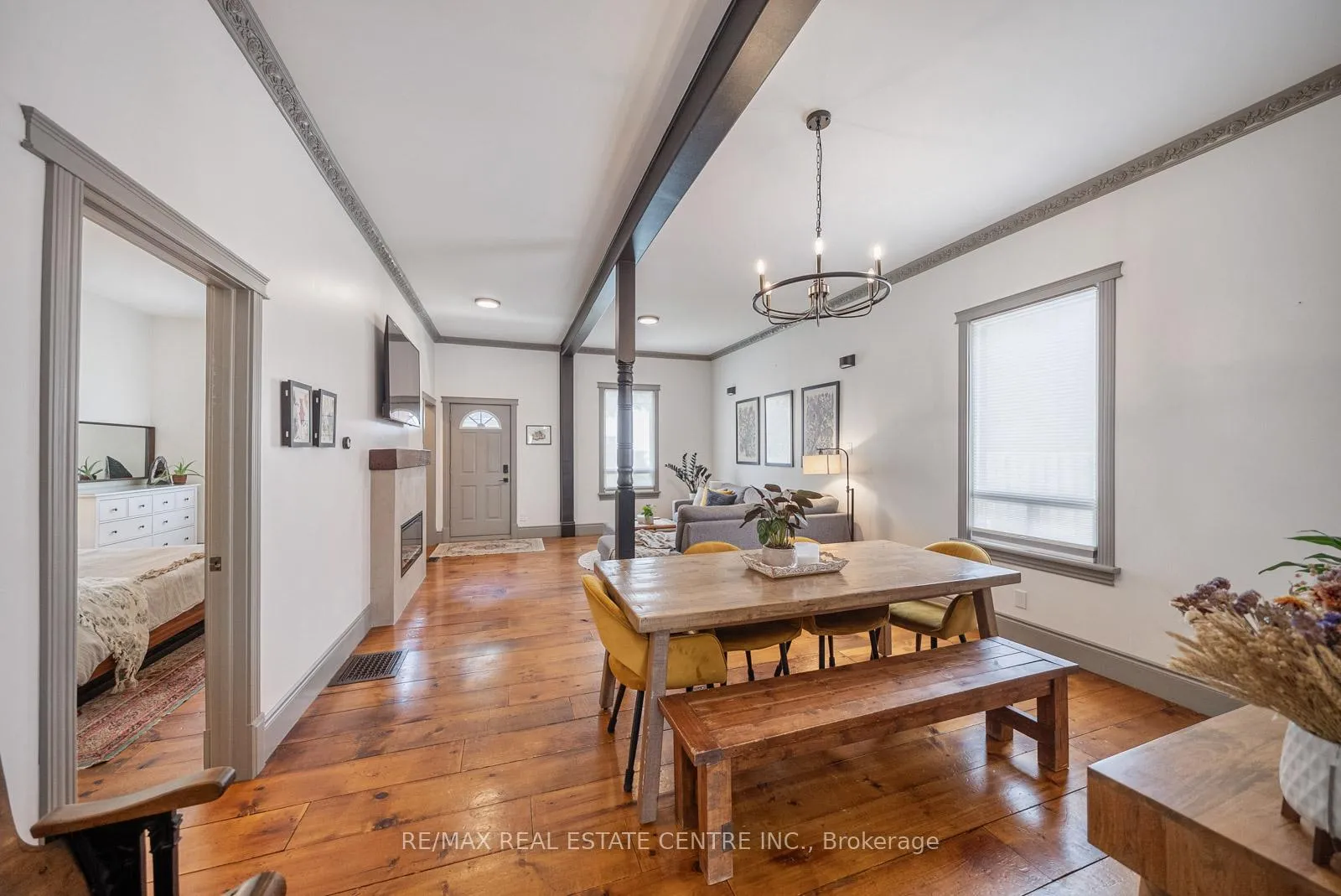 Photo 8 of 41 Toronto Street, Guelph, St. Patrick's Ward — HOMEH