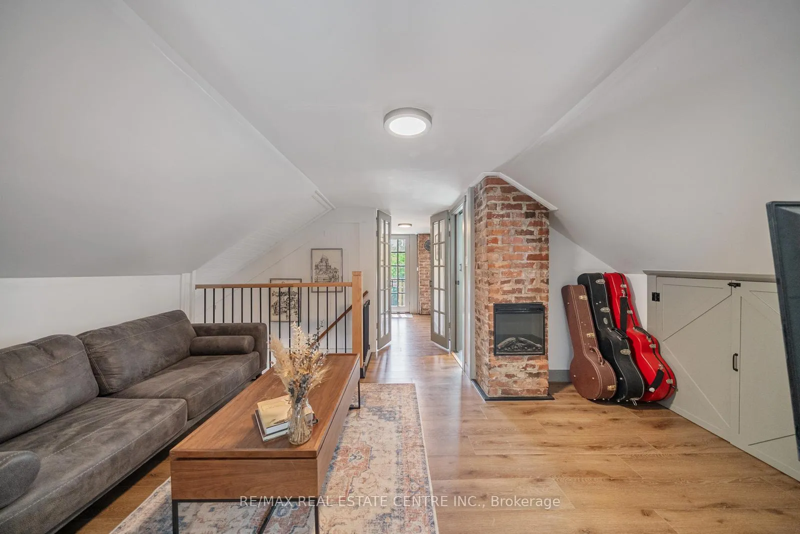 Photo 27 of 41 Toronto Street, Guelph, St. Patrick's Ward — HOMEH