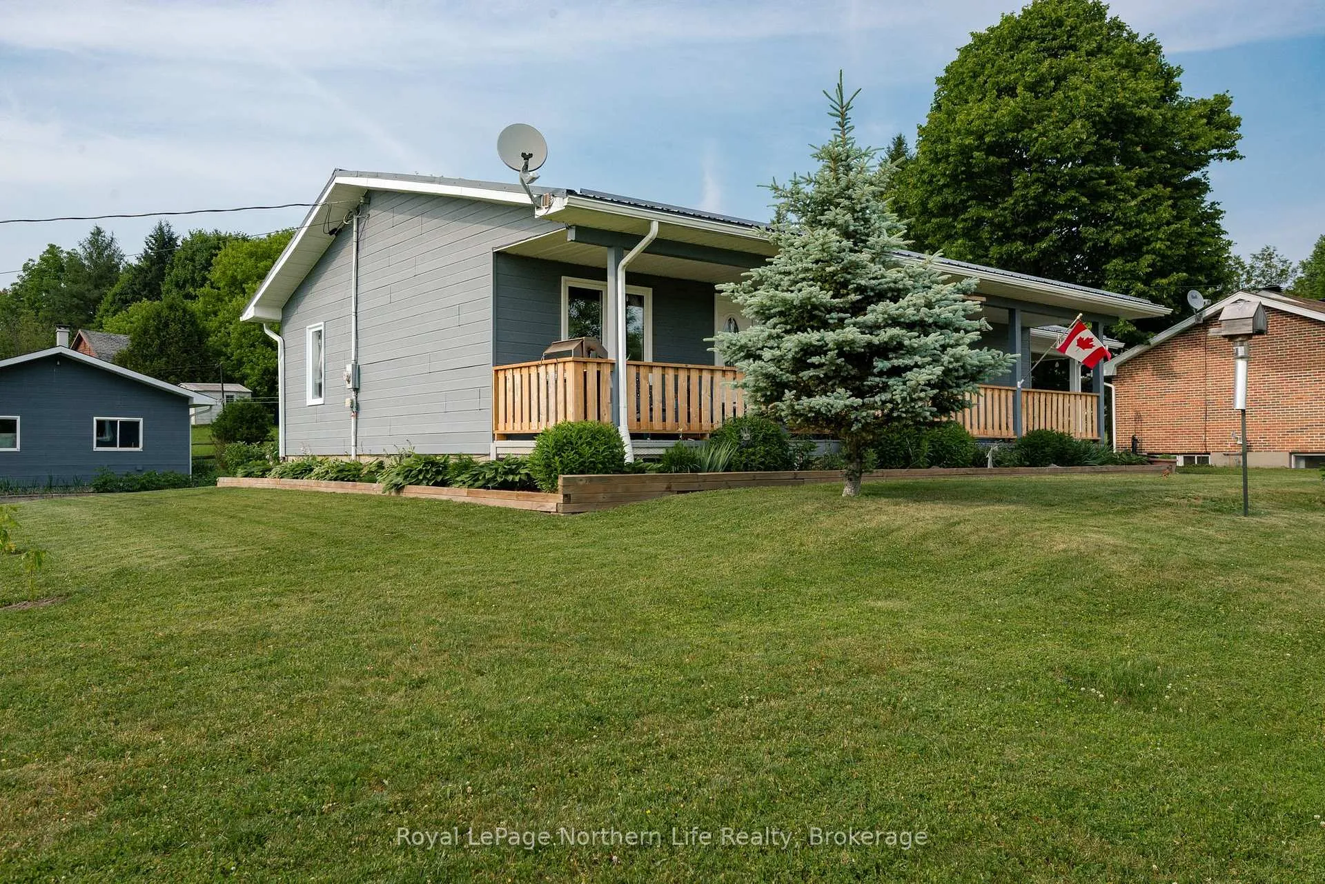 Photo 2 of 12 Valley View Drive E, Powassan — HOMEH
