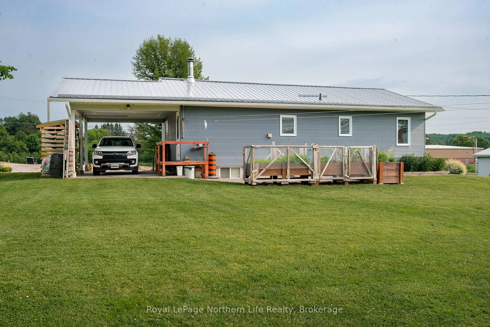 Photo 6 of 12 Valley View Drive E, Powassan — HOMEH