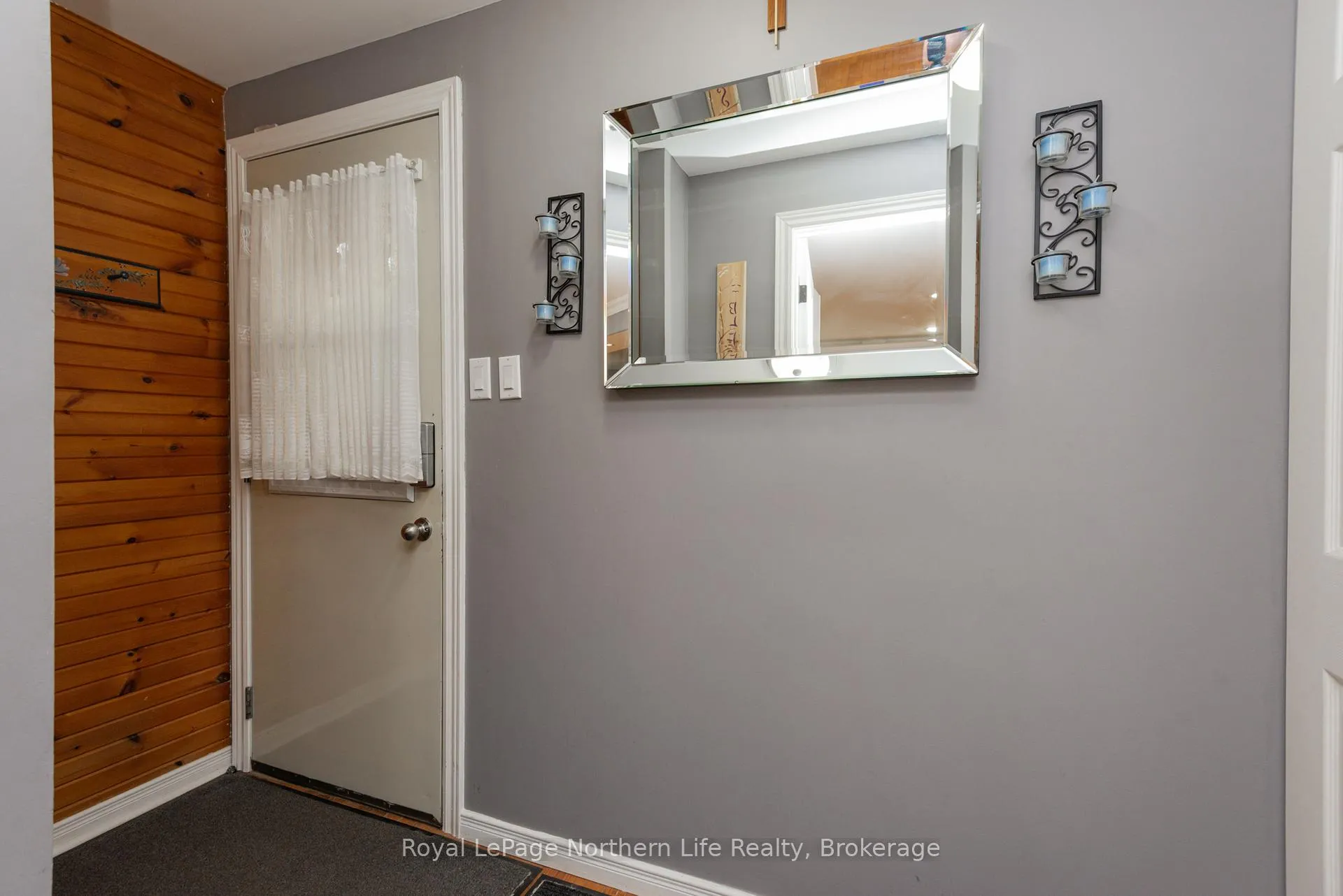 Photo 10 of 12 Valley View Drive E, Powassan — HOMEH