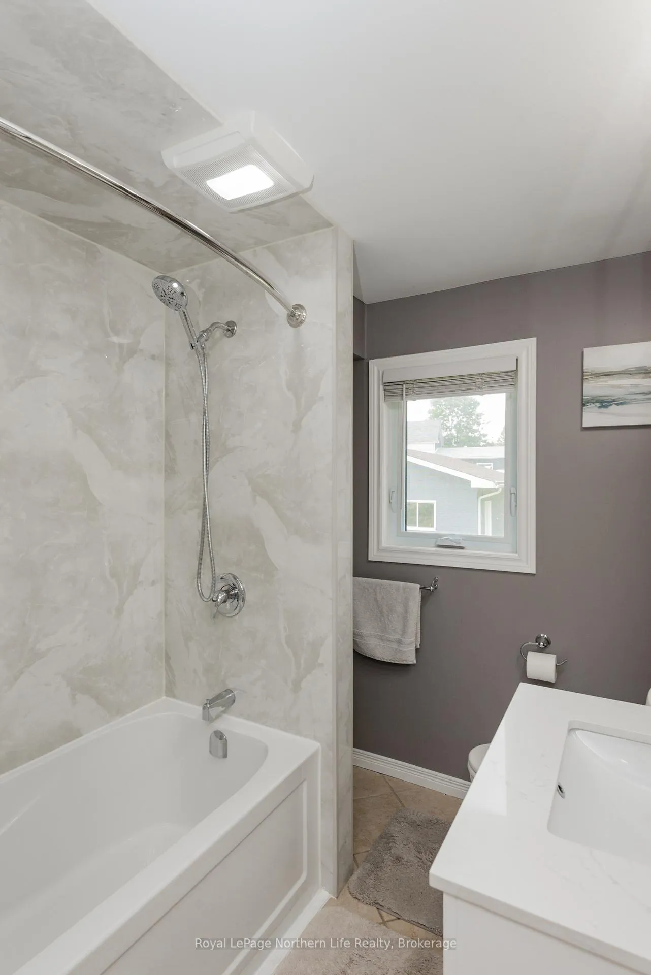 Photo 26 of 12 Valley View Drive E, Powassan — HOMEH