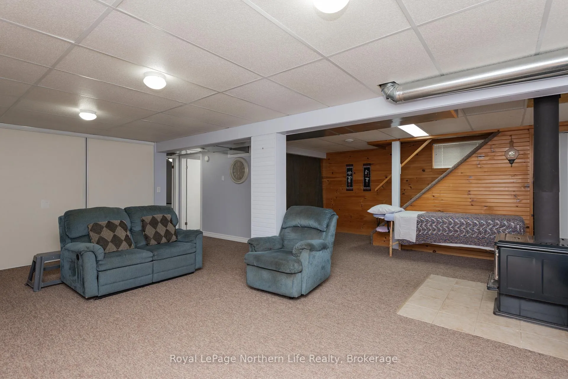 Photo 31 of 12 Valley View Drive E, Powassan — HOMEH