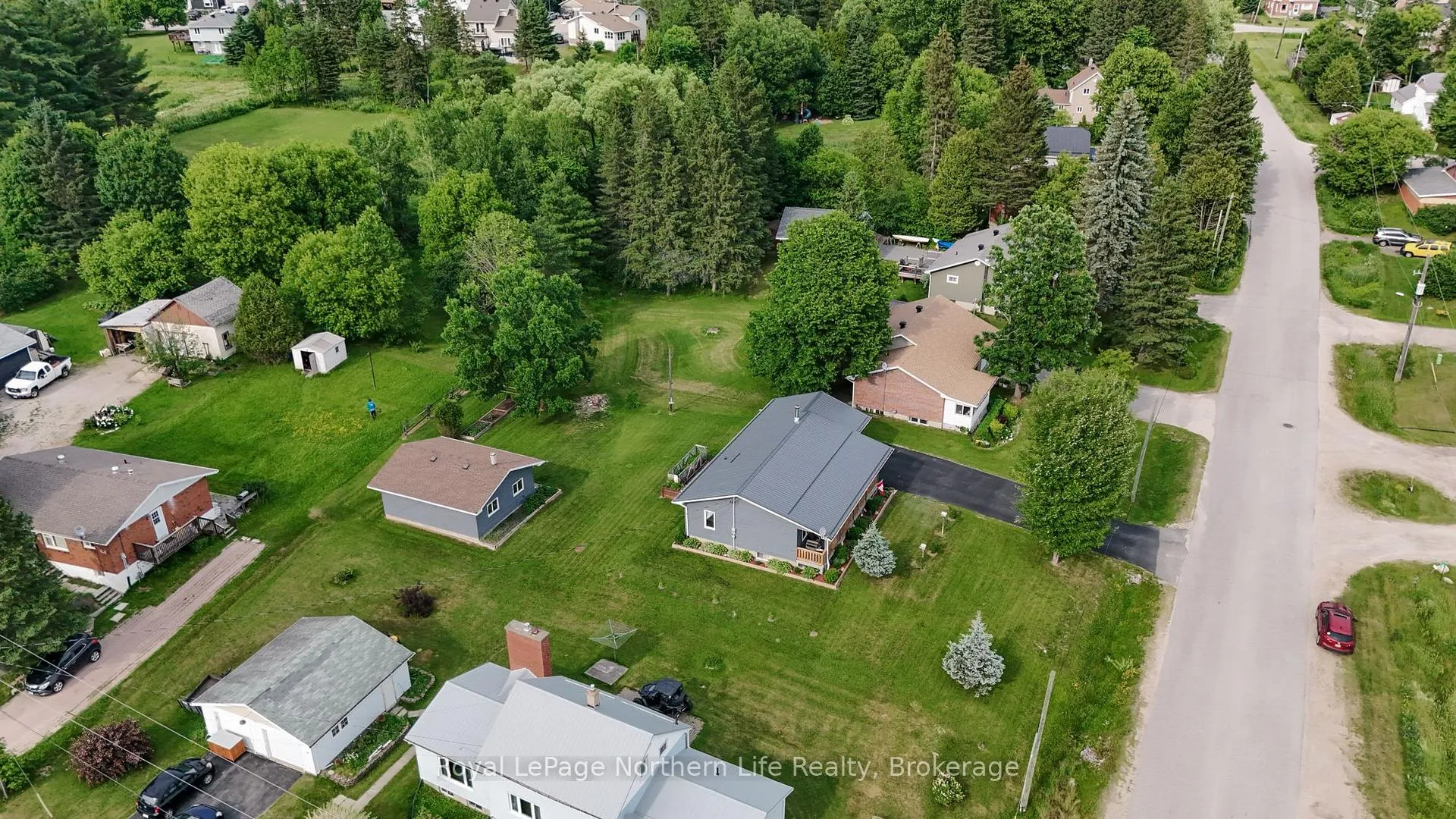 Photo 47 of 12 Valley View Drive E, Powassan — HOMEH
