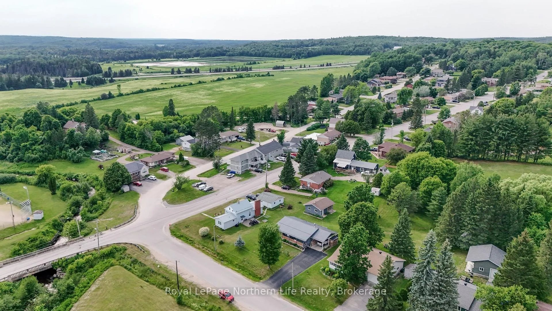Photo 48 of 12 Valley View Drive E, Powassan — HOMEH