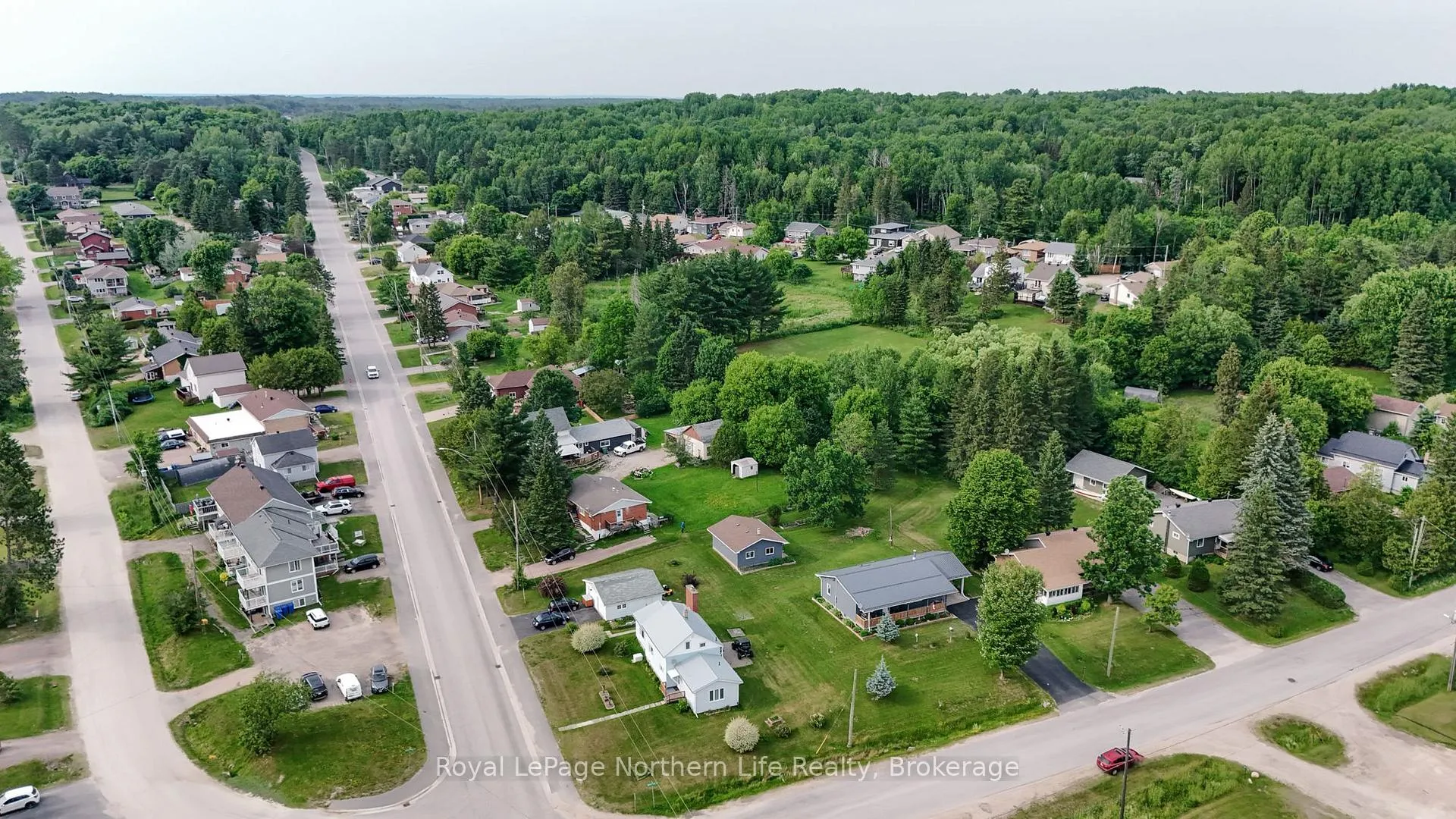 Photo 49 of 12 Valley View Drive E, Powassan — HOMEH