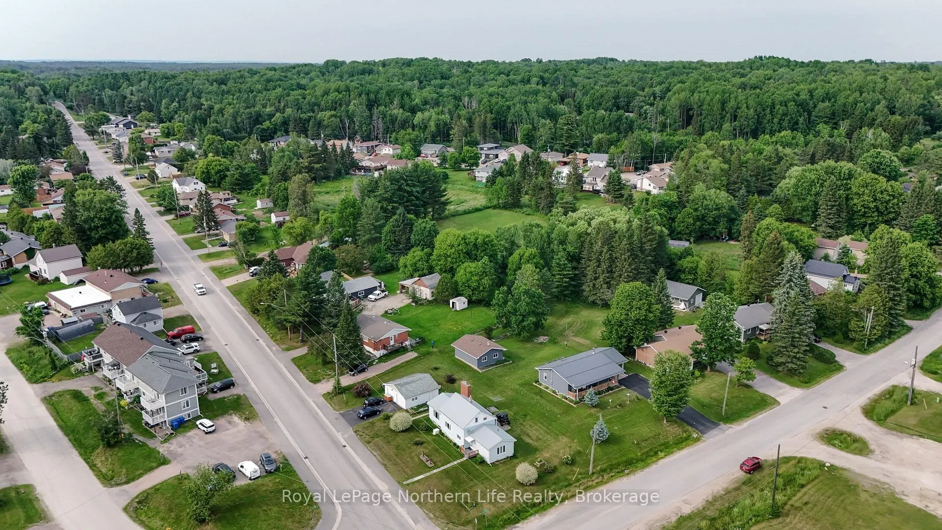Photo 50 of 12 Valley View Drive E, Powassan — HOMEH