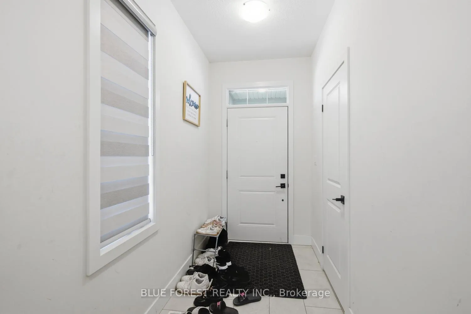 Photo 5 of 23 Christopher Court, London, South J — HOMEH