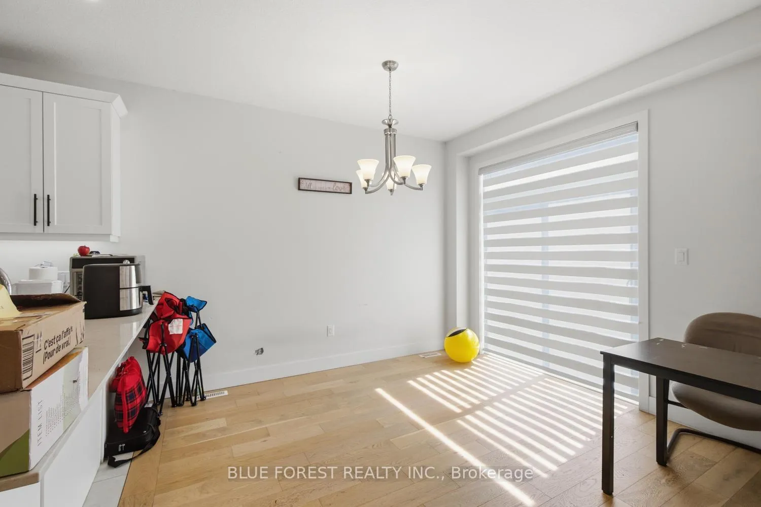 Photo 10 of 23 Christopher Court, London, South J — HOMEH