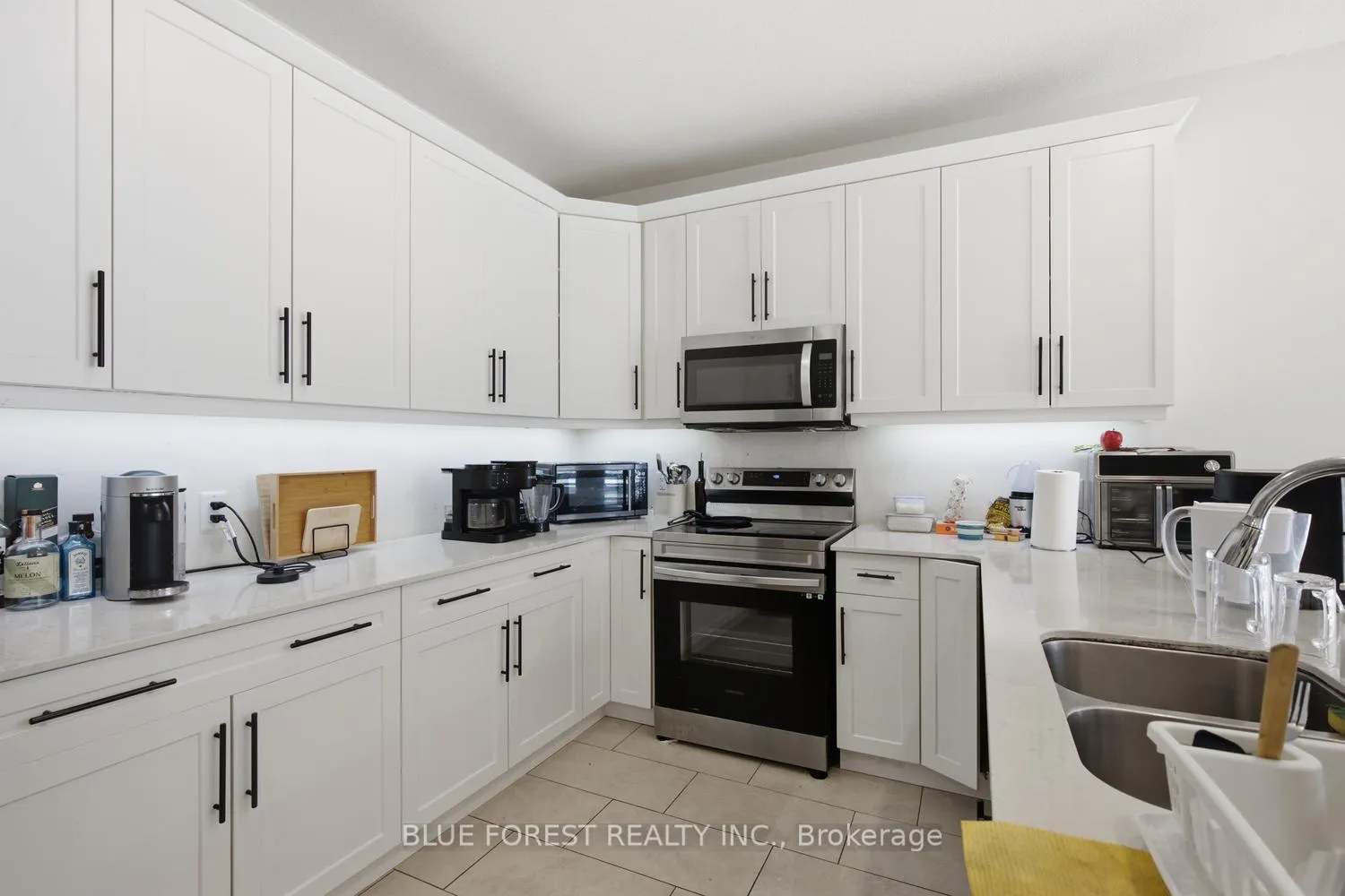 Photo 11 of 23 Christopher Court, London, South J — HOMEH