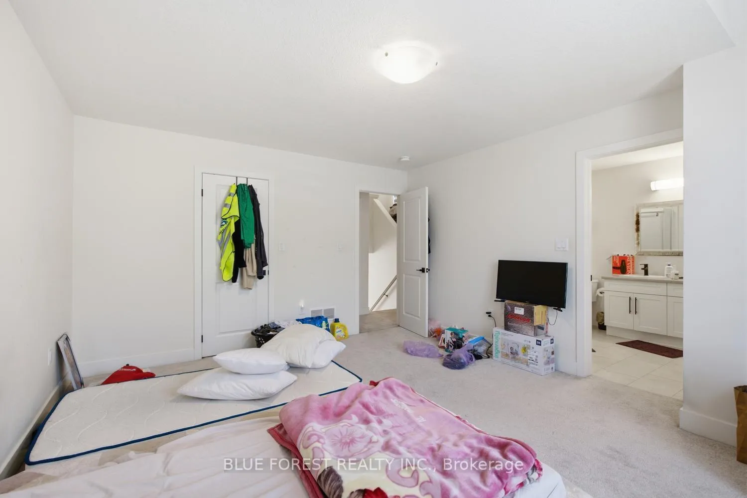 Photo 16 of 23 Christopher Court, London, South J — HOMEH