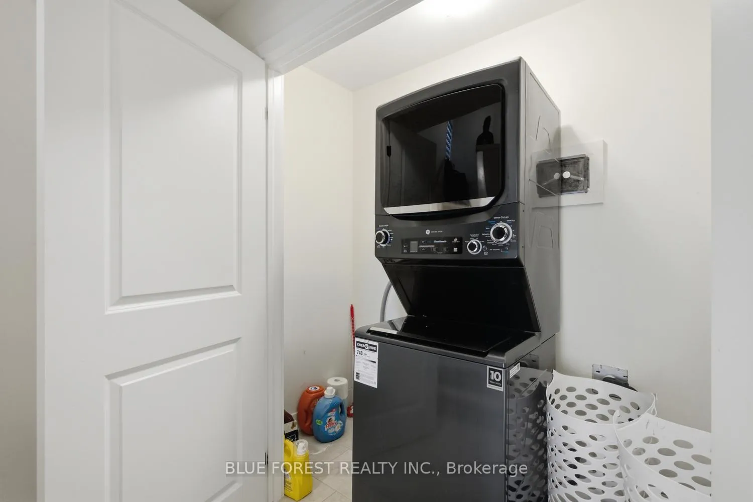 Photo 18 of 23 Christopher Court, London, South J — HOMEH