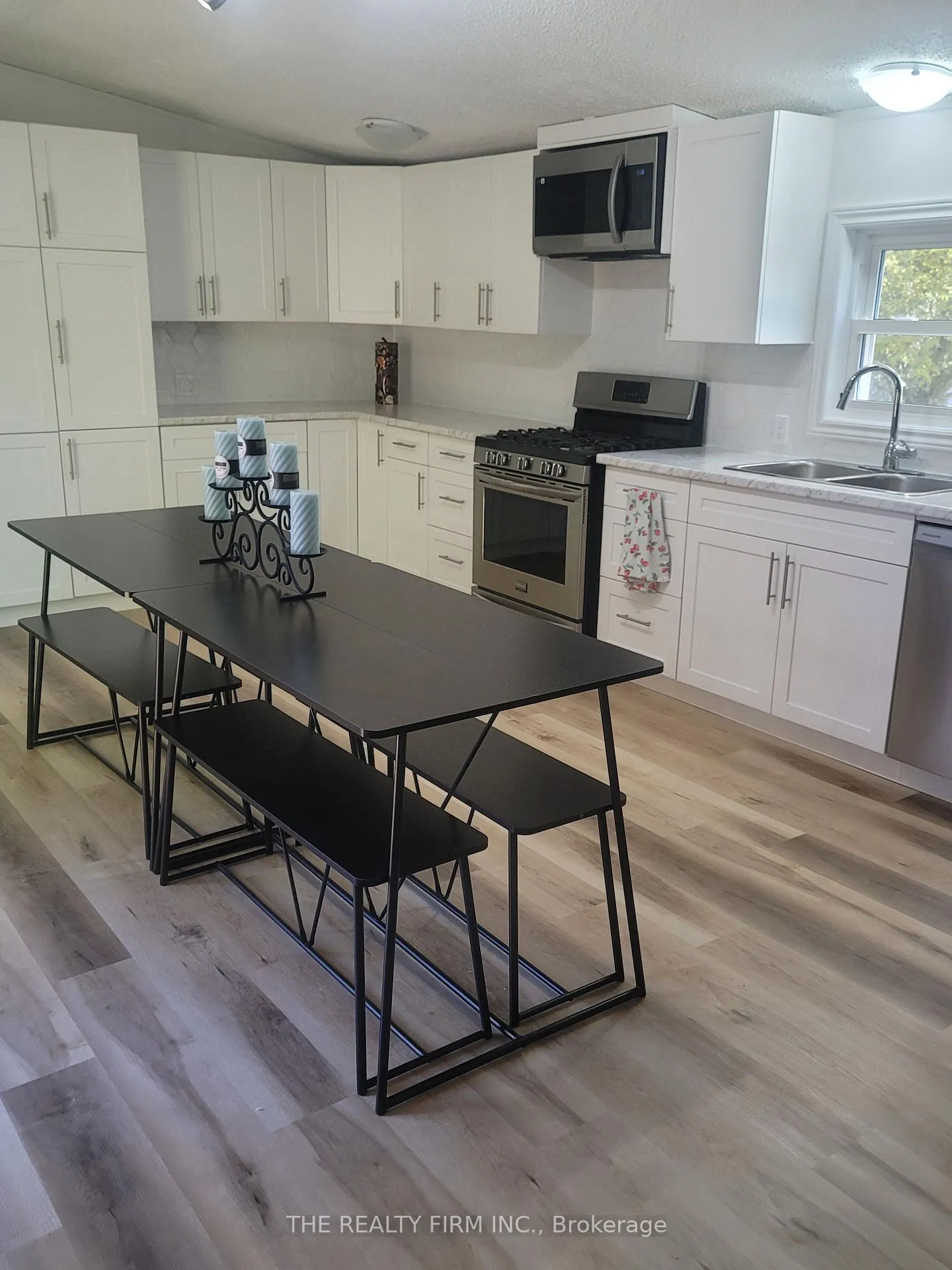 Photo 4 of Unit 18, 75049 Hensall Road, Huron East, Tuckersmith — HOMEH