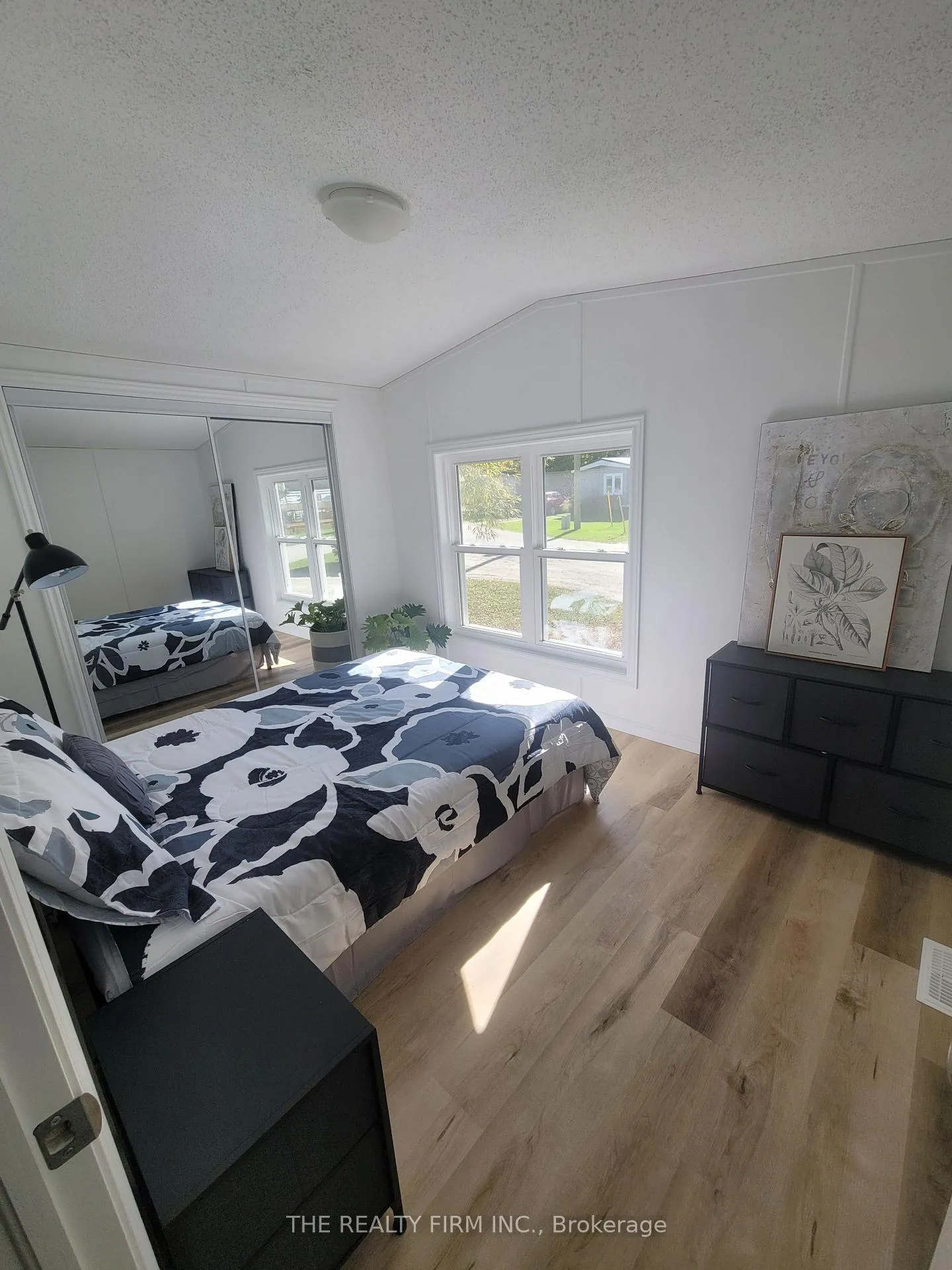 Photo 10 of Unit 18, 75049 Hensall Road, Huron East, Tuckersmith — HOMEH