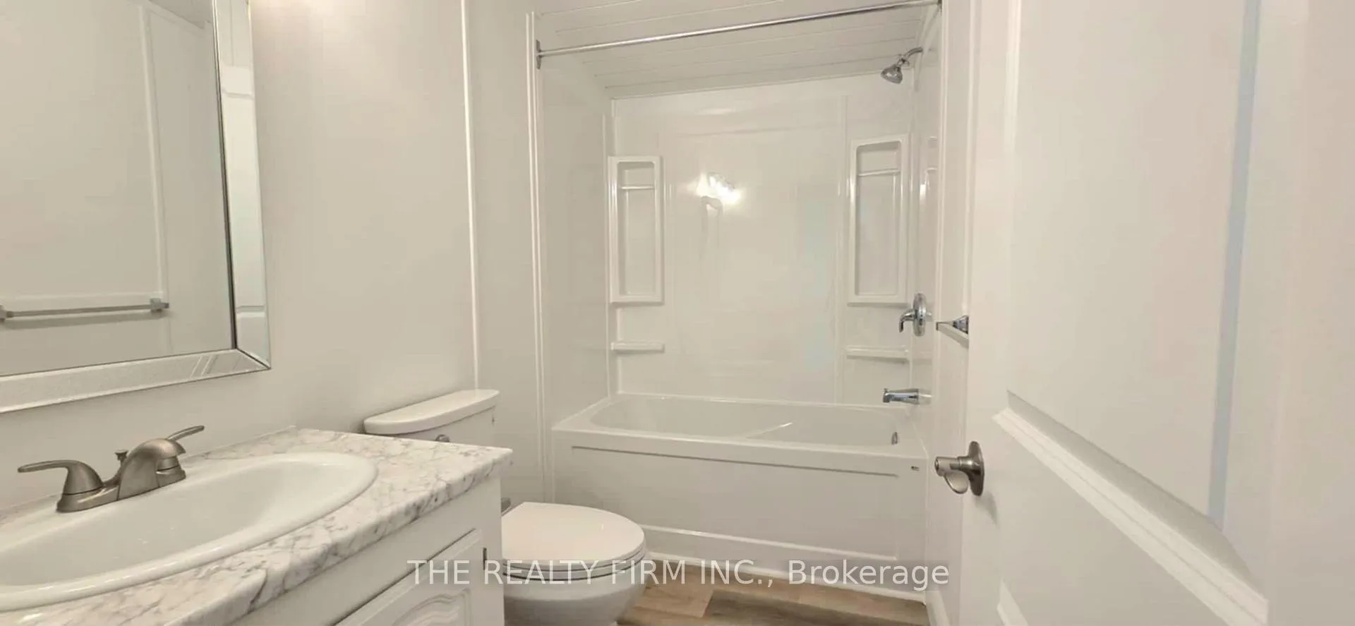 Photo 18 of Unit 18, 75049 Hensall Road, Huron East, Tuckersmith — HOMEH
