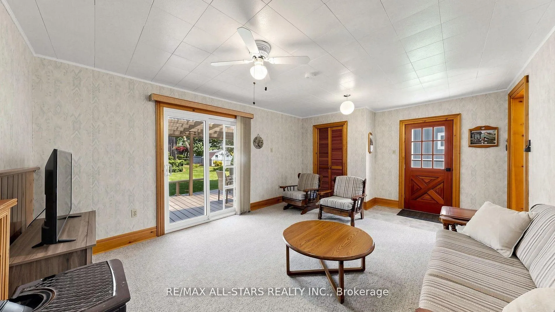 Photo 13 of 11 Marietta Street, Uxbridge — HOMEH