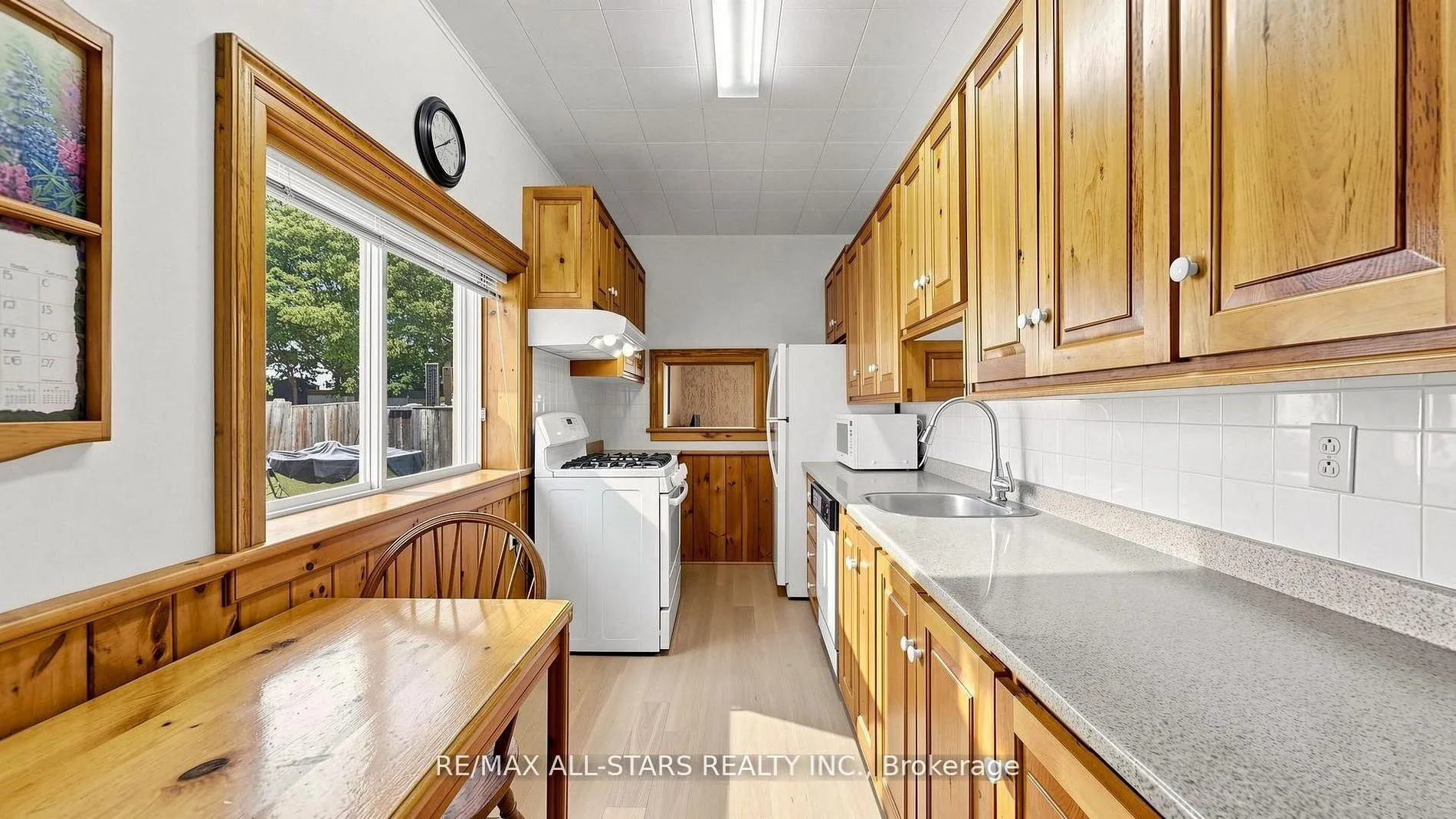 Photo 15 of 11 Marietta Street, Uxbridge — HOMEH