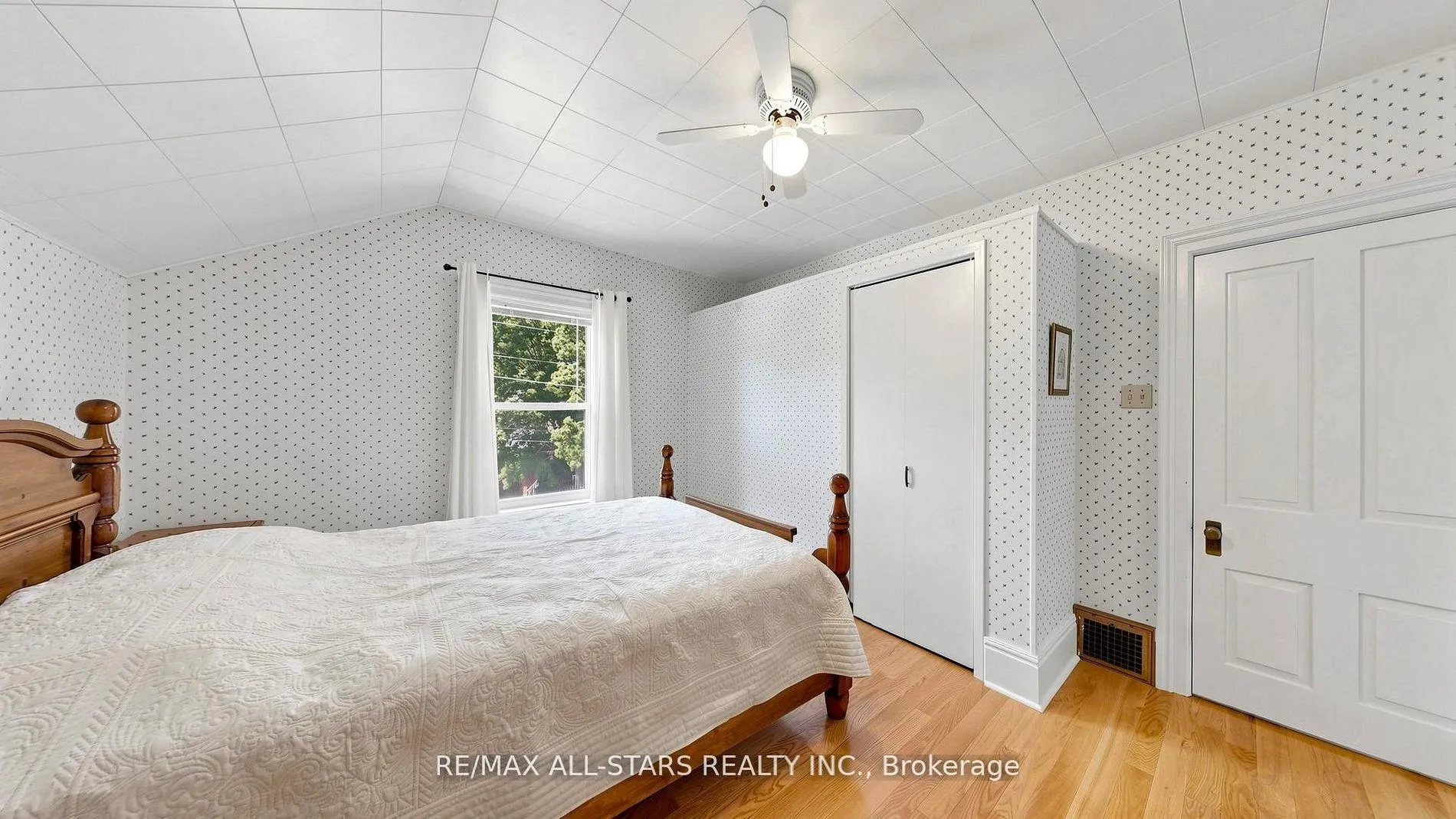 Photo 21 of 11 Marietta Street, Uxbridge — HOMEH