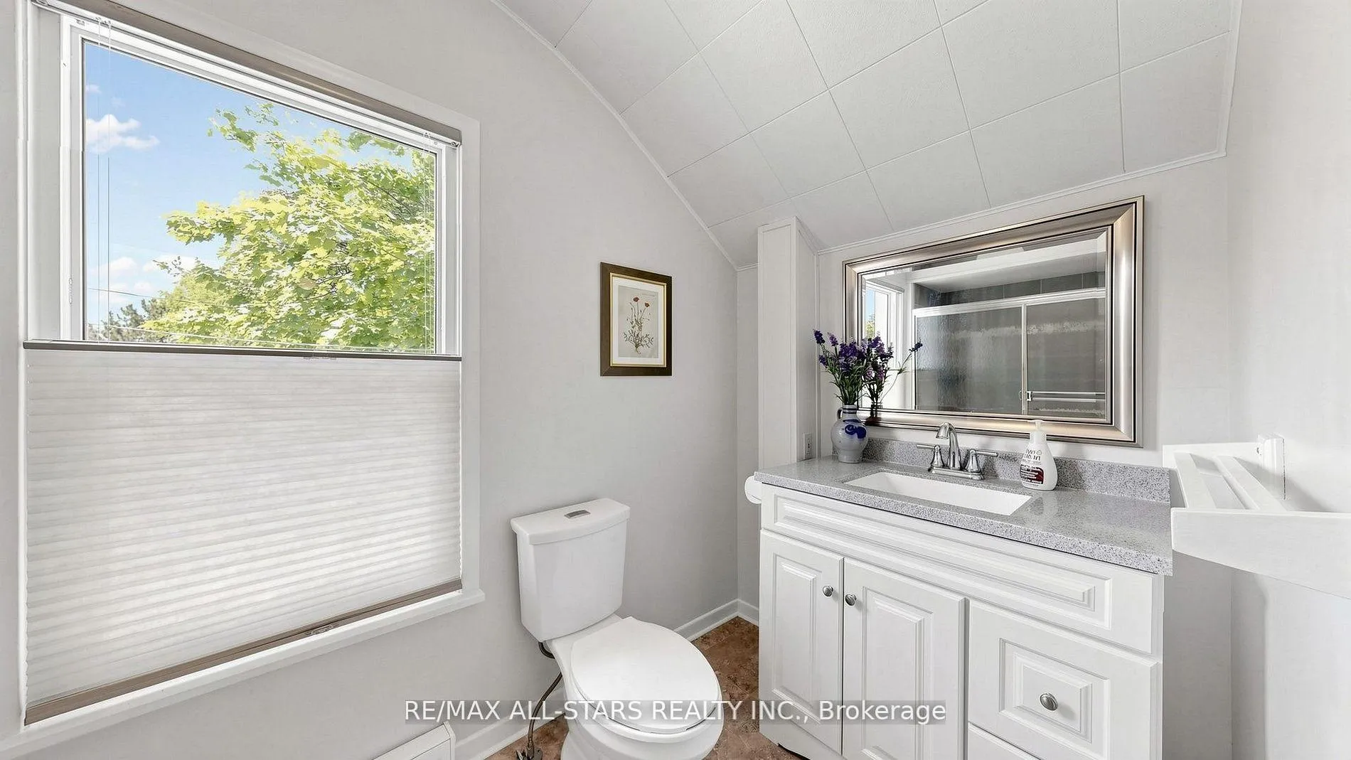 Photo 26 of 11 Marietta Street, Uxbridge — HOMEH