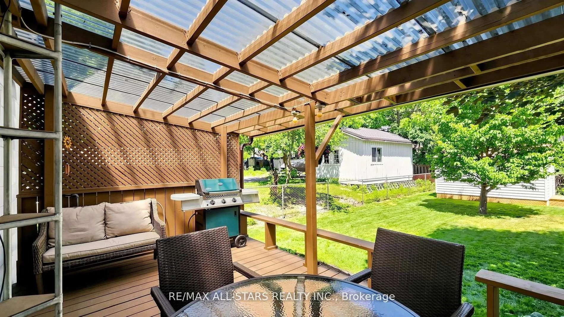 Photo 33 of 11 Marietta Street, Uxbridge — HOMEH