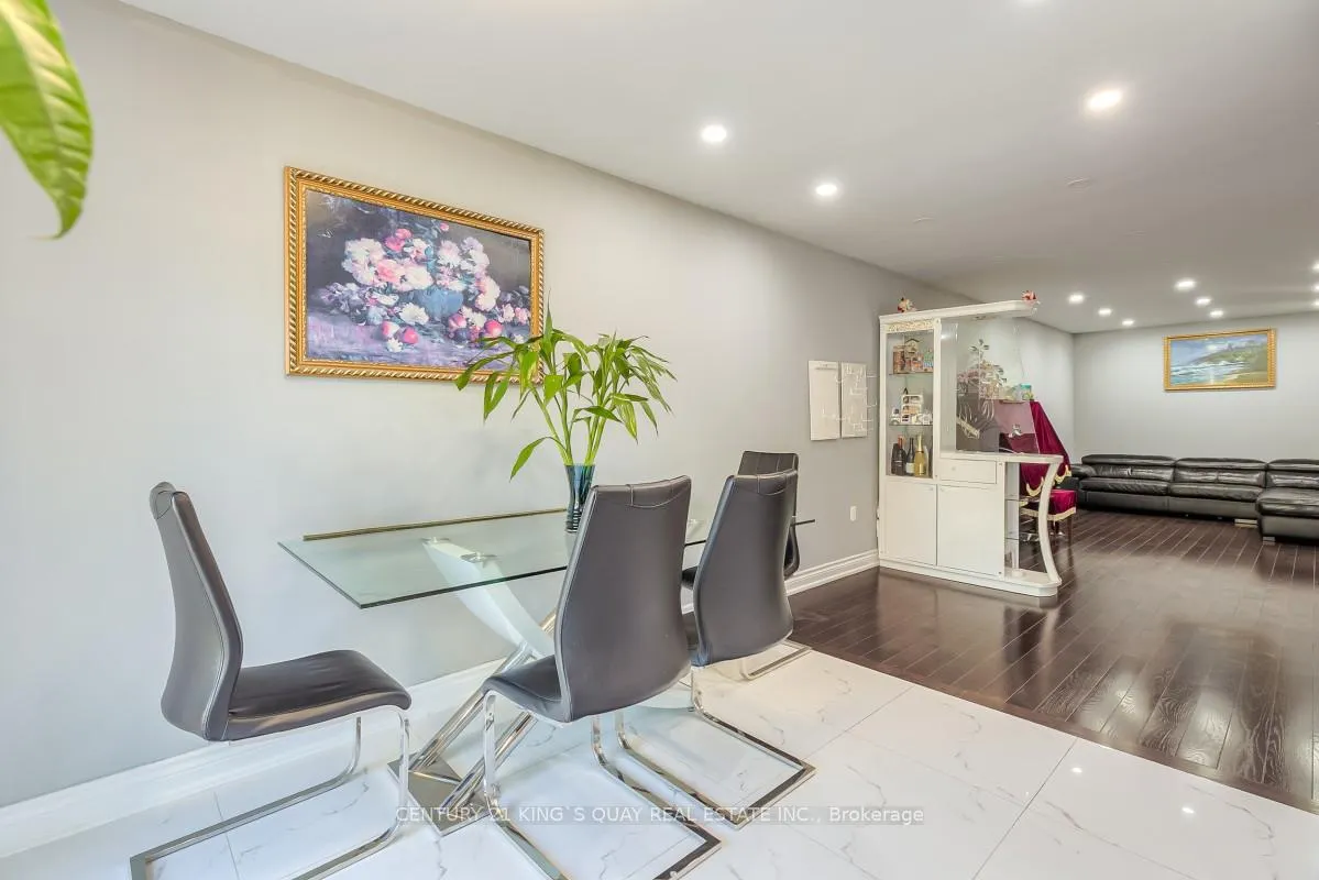 Photo 10 of 62 Stather Crescent, Markham, Milliken Mills East — HOMEH