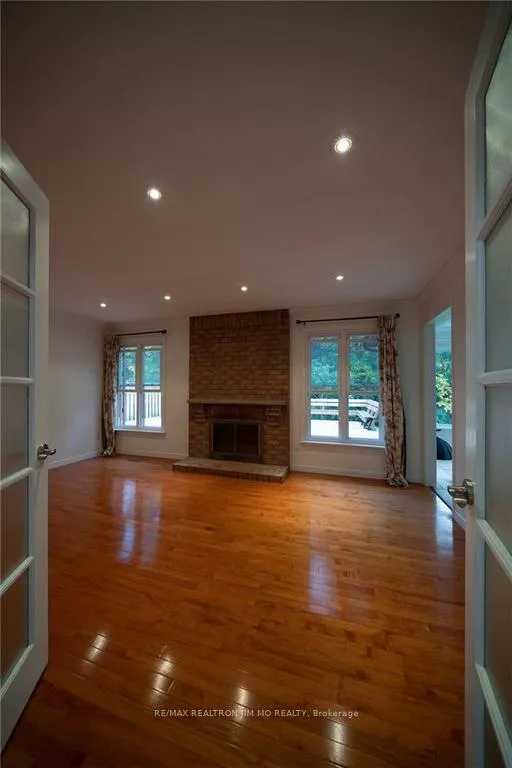 Photo 16 of 35 Mckay Crescent, Markham, Unionville — HOMEH