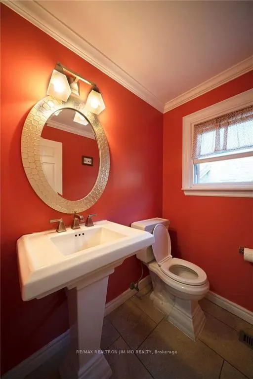 Photo 17 of 35 Mckay Crescent, Markham, Unionville — HOMEH