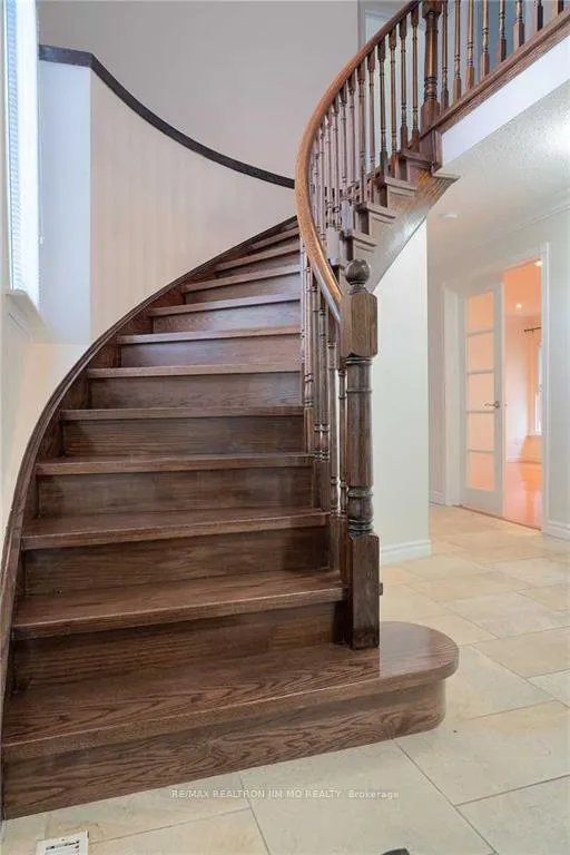 Photo 18 of 35 Mckay Crescent, Markham, Unionville — HOMEH