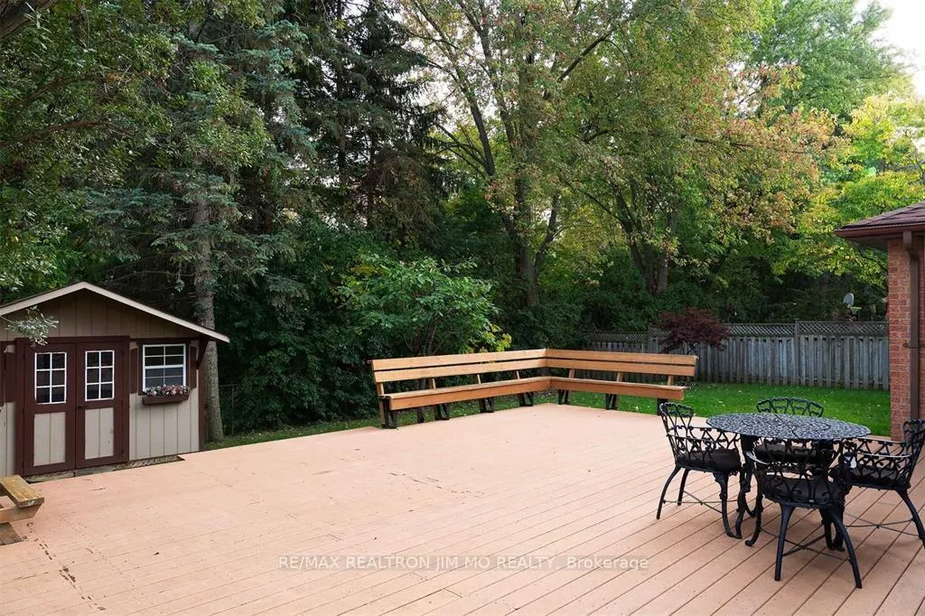 Photo 21 of 35 Mckay Crescent, Markham, Unionville — HOMEH