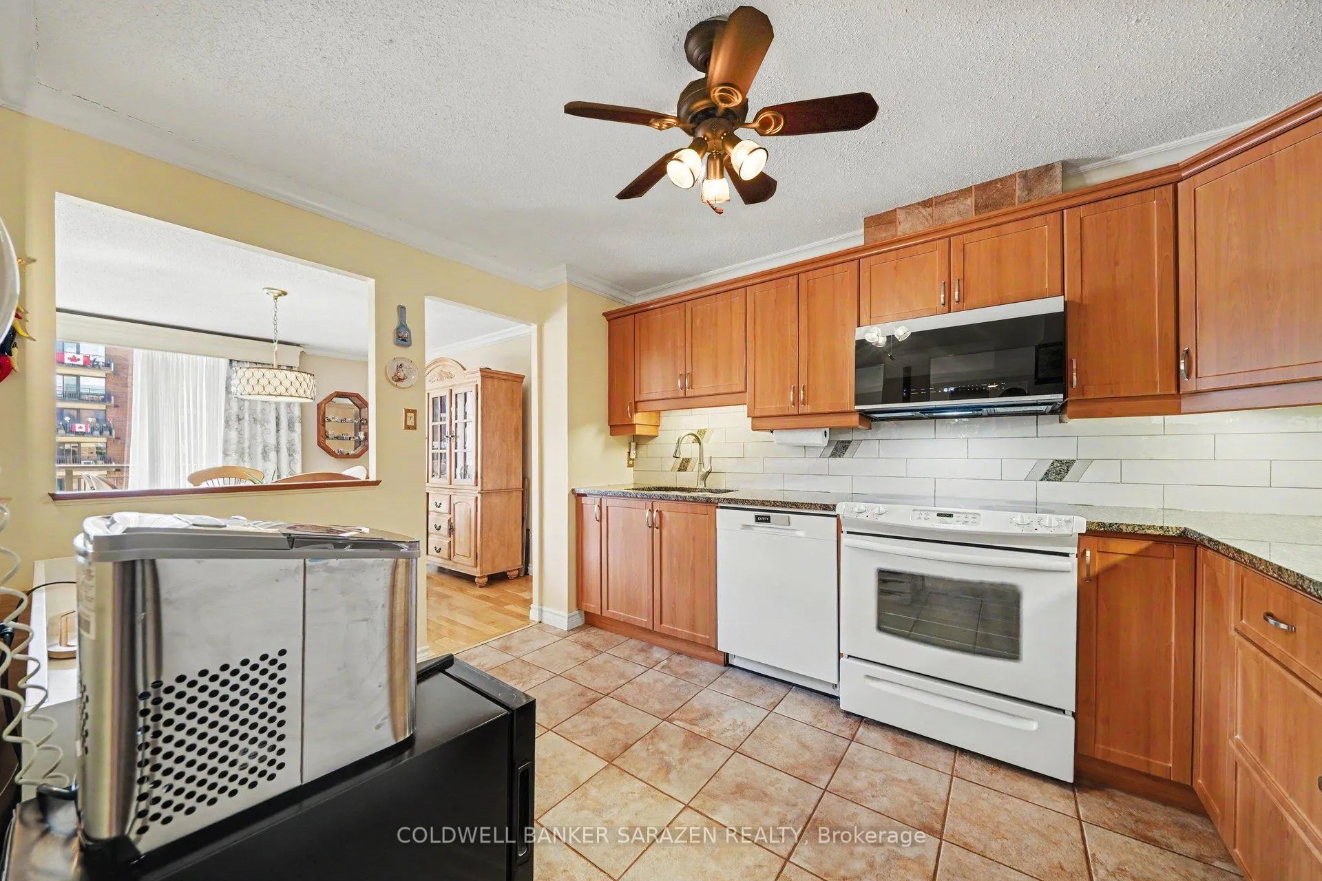 Photo 8 of Unit 910, 1485 Baseline Road, Ottawa, Copeland Park — HOMEH