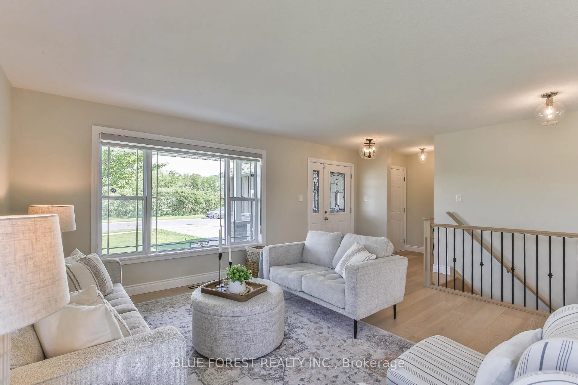 Photo 6 of 16 Brooker Trail, Thames Centre, Thorndale — HOMEH