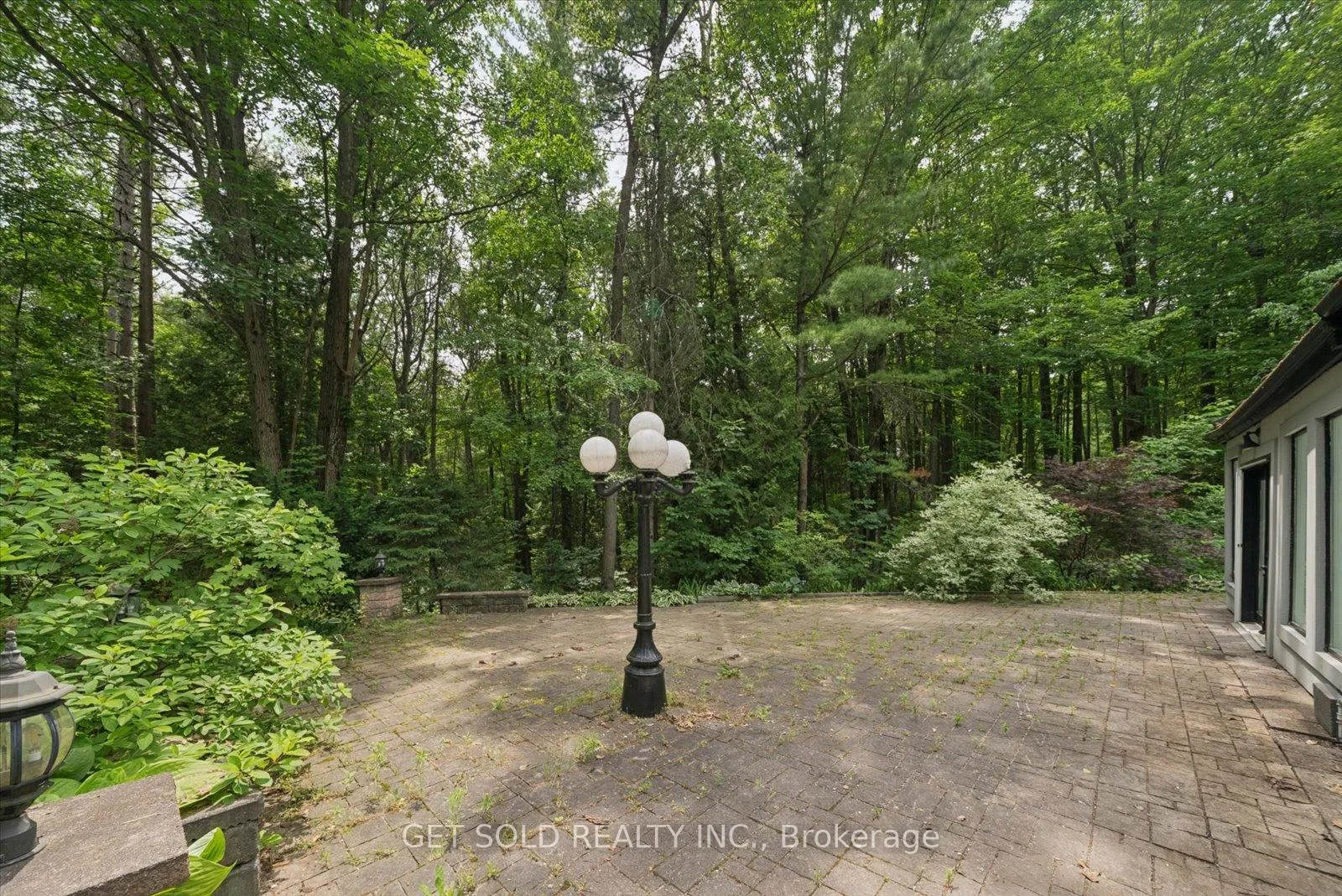 Photo 12 of 80 White Pine Trail, Richmond Hill, Rural Richmond Hill — HOMEH