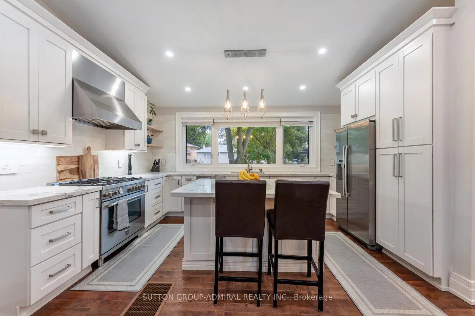 Photo 4 of 41 Waterford Drive, Etobicoke, Willowridge-Martingrove-Richview — HOMEH