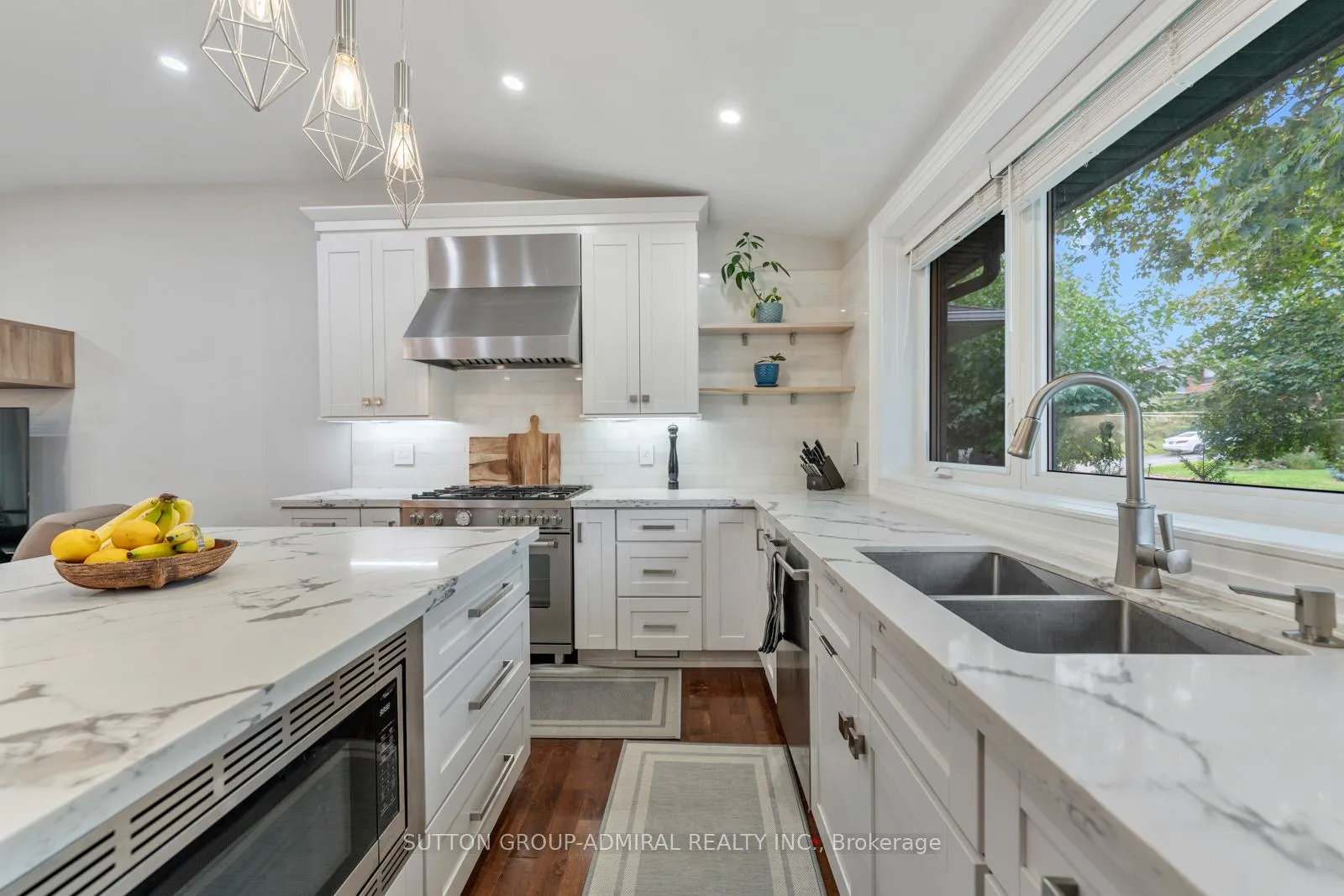 Photo 5 of 41 Waterford Drive, Etobicoke, Willowridge-Martingrove-Richview — HOMEH