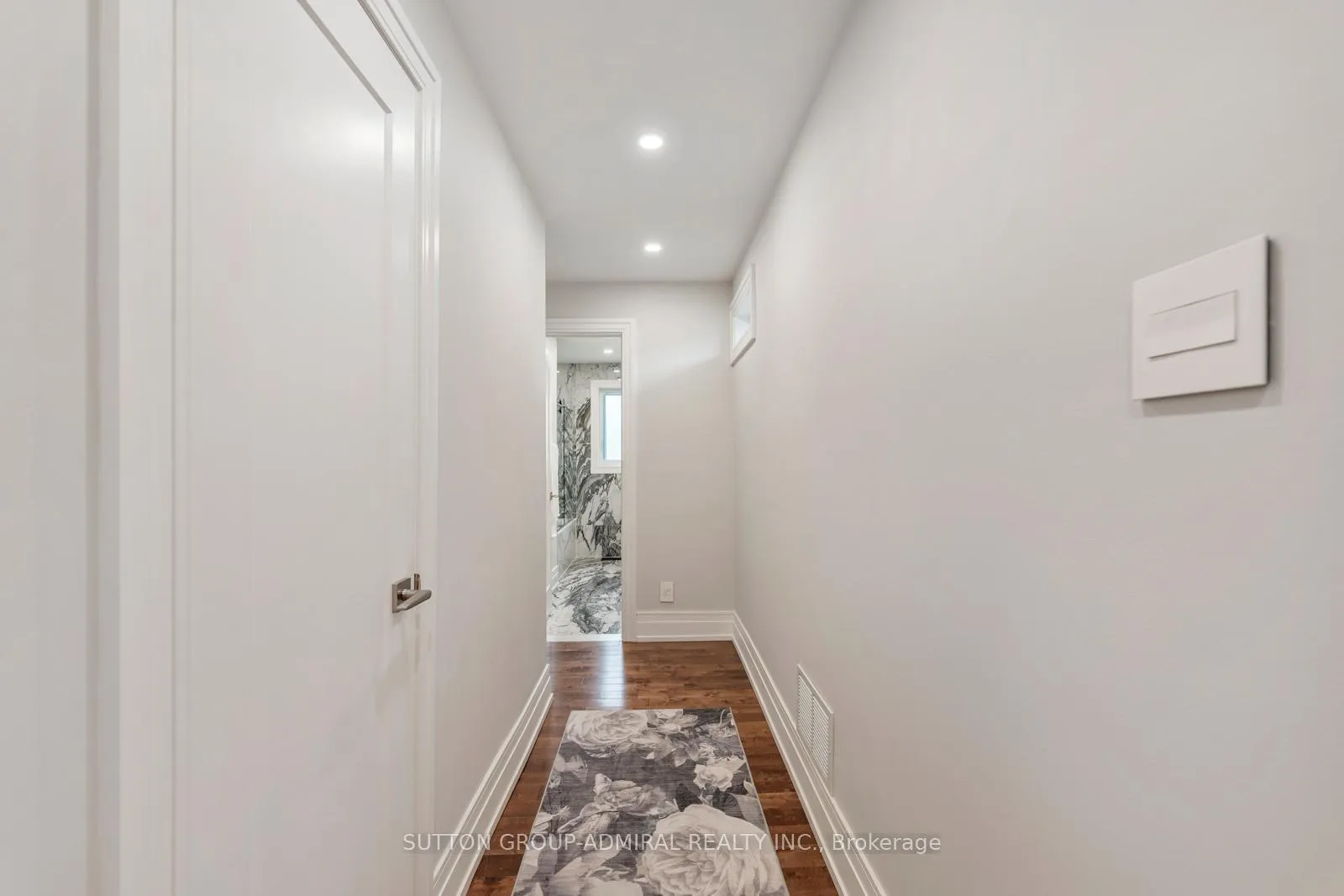 Photo 15 of 41 Waterford Drive, Etobicoke, Willowridge-Martingrove-Richview — HOMEH