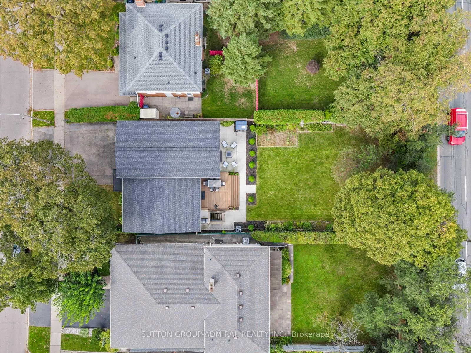Photo 36 of 41 Waterford Drive, Etobicoke, Willowridge-Martingrove-Richview — HOMEH