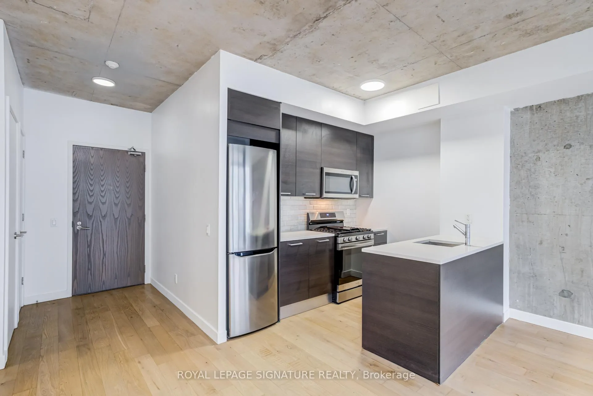 Photo 4 of Unit 717, 90 Broadview Avenue, Toronto, South Riverdale — HOMEH