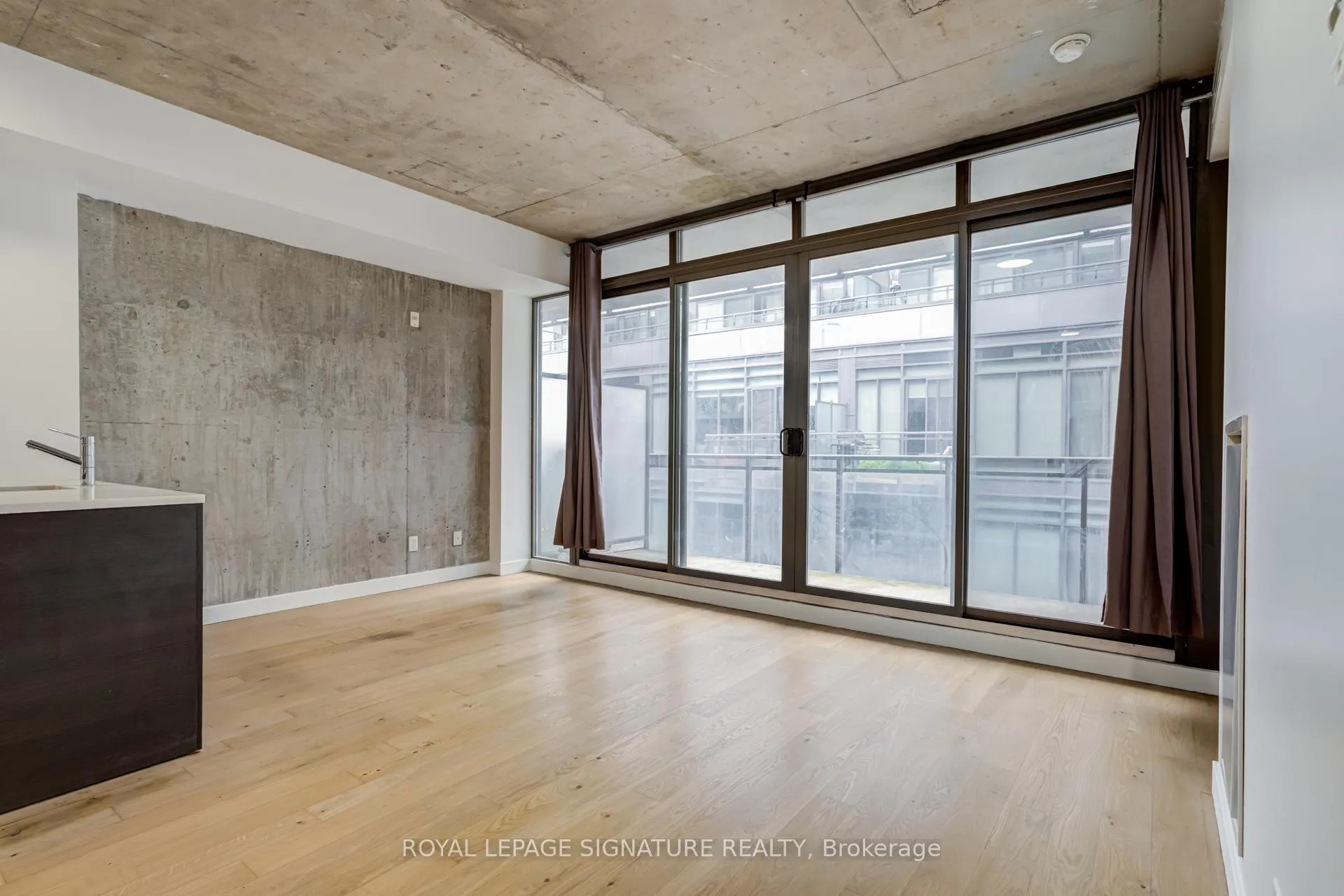 Photo 8 of Unit 717, 90 Broadview Avenue, Toronto, South Riverdale — HOMEH