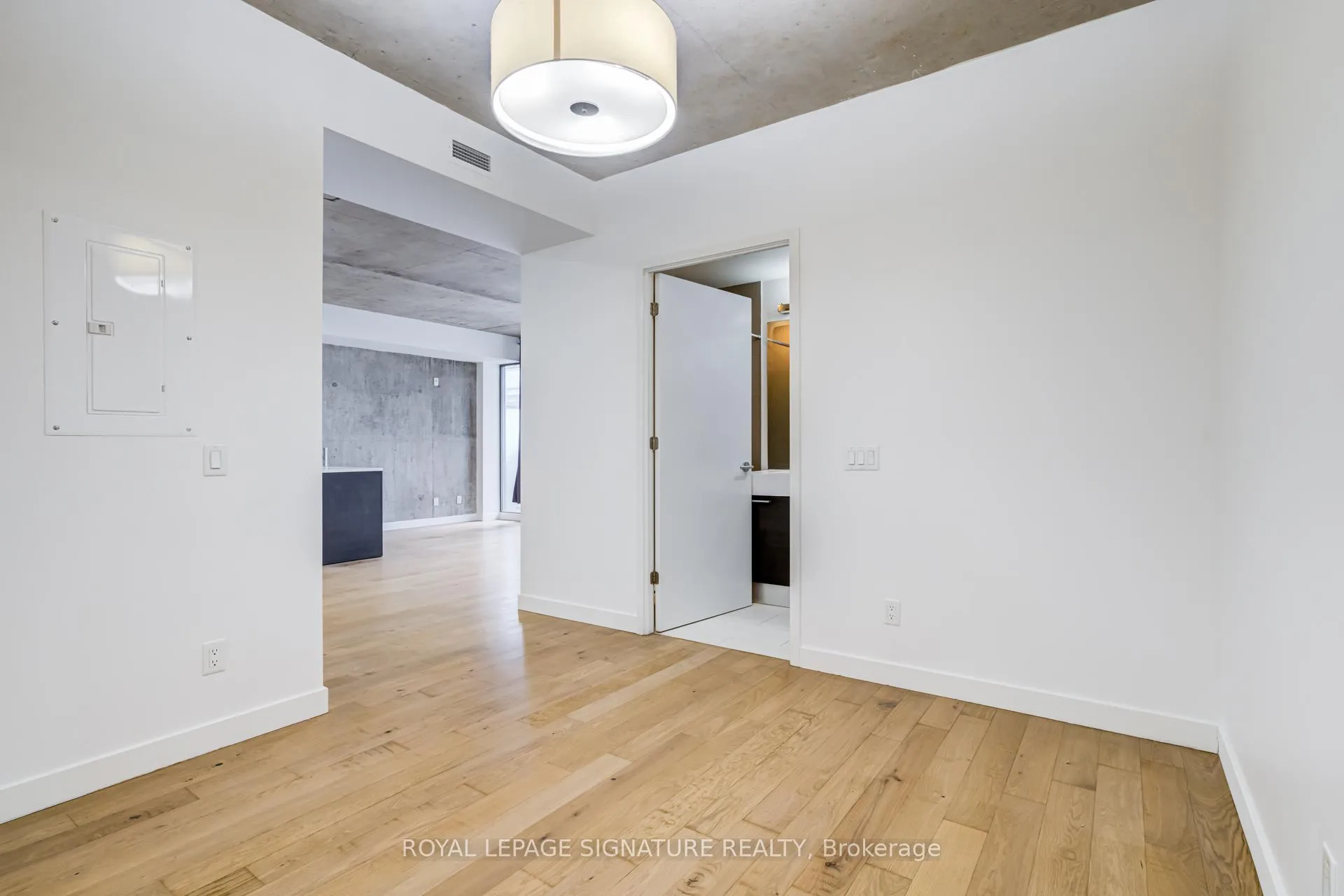 Photo 12 of Unit 717, 90 Broadview Avenue, Toronto, South Riverdale — HOMEH