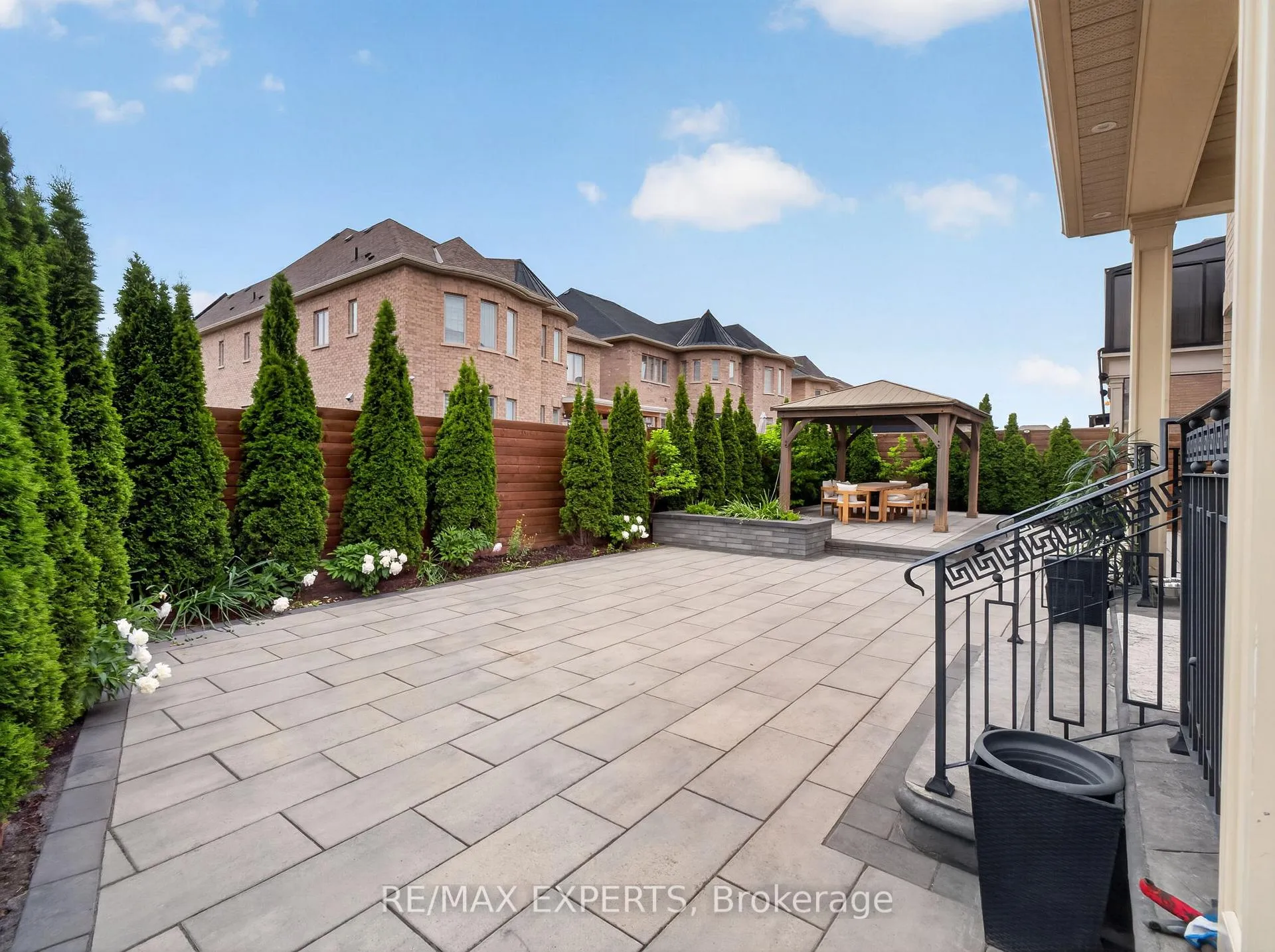 Photo 41 of 9 Glen Abbey Trail, Vaughan, Kleinburg — HOMEH