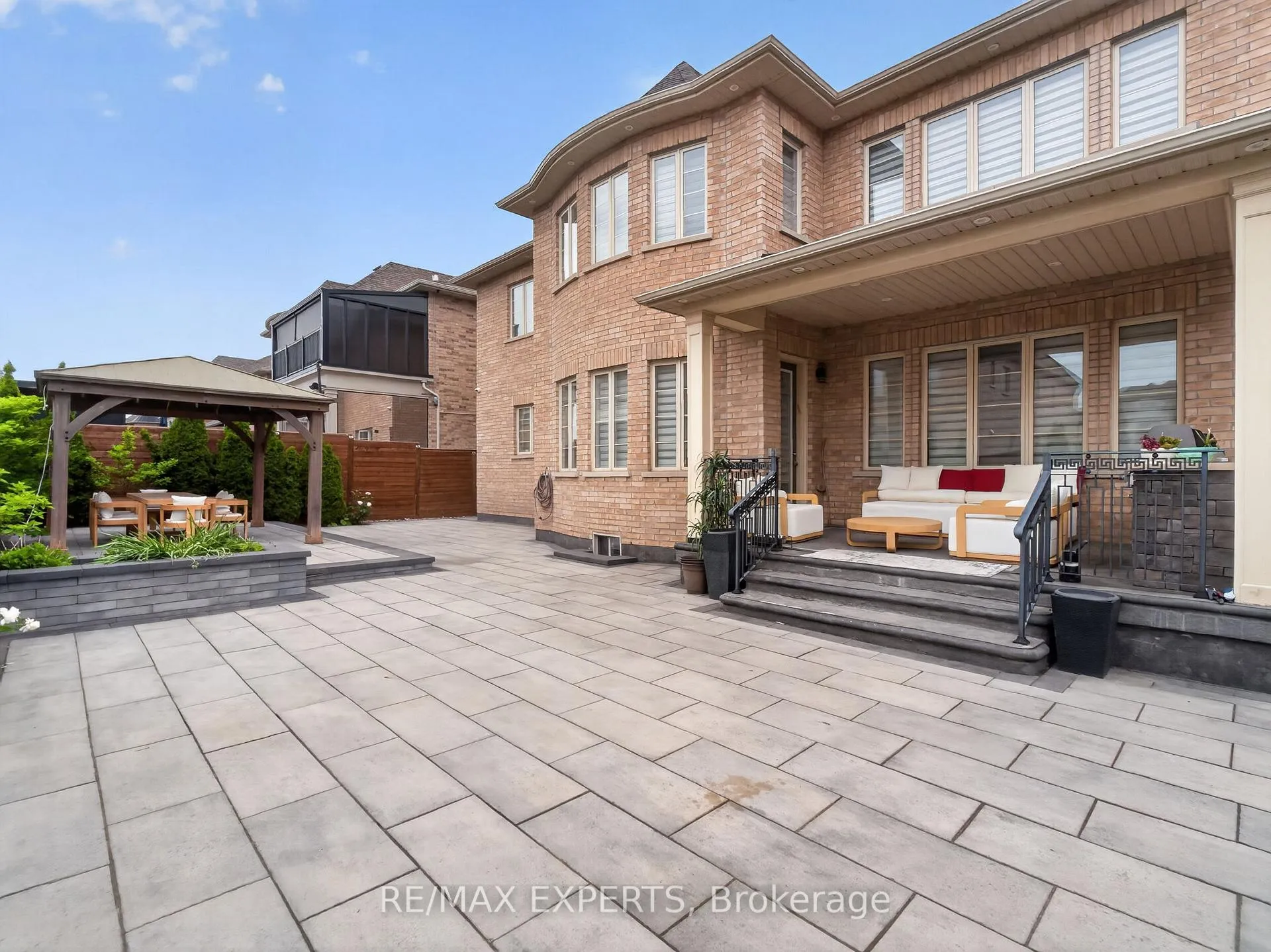 Photo 42 of 9 Glen Abbey Trail, Vaughan, Kleinburg — HOMEH
