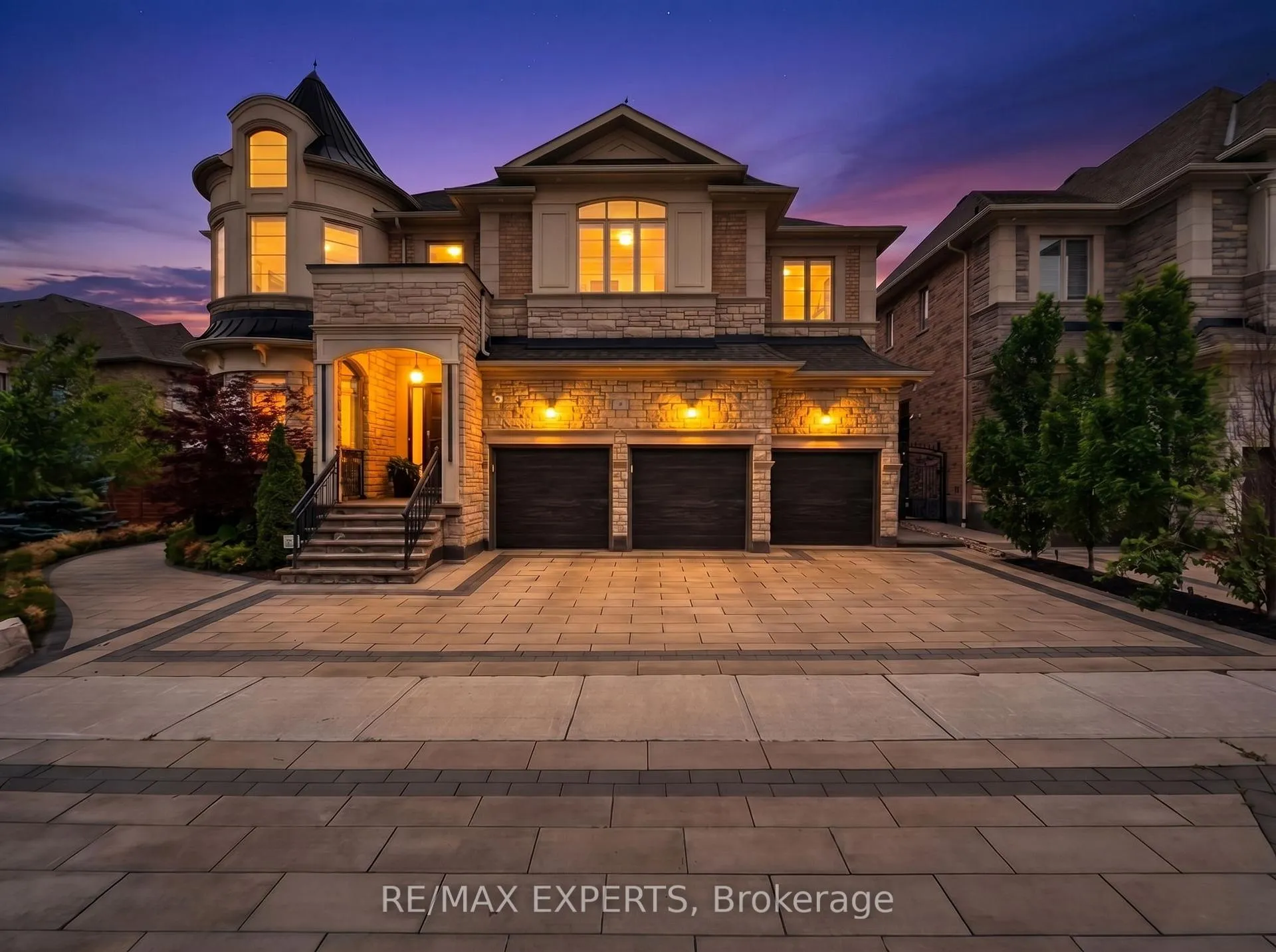 Photo 1 of 9 Glen Abbey Trail, Vaughan, Kleinburg — HOMEH