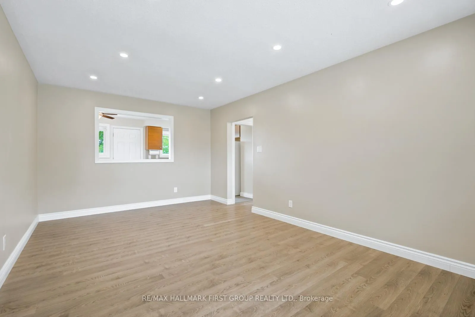 Photo 5 of Unit Main, 361 Dwight Avenue, Oshawa, Lakeview — HOMEH