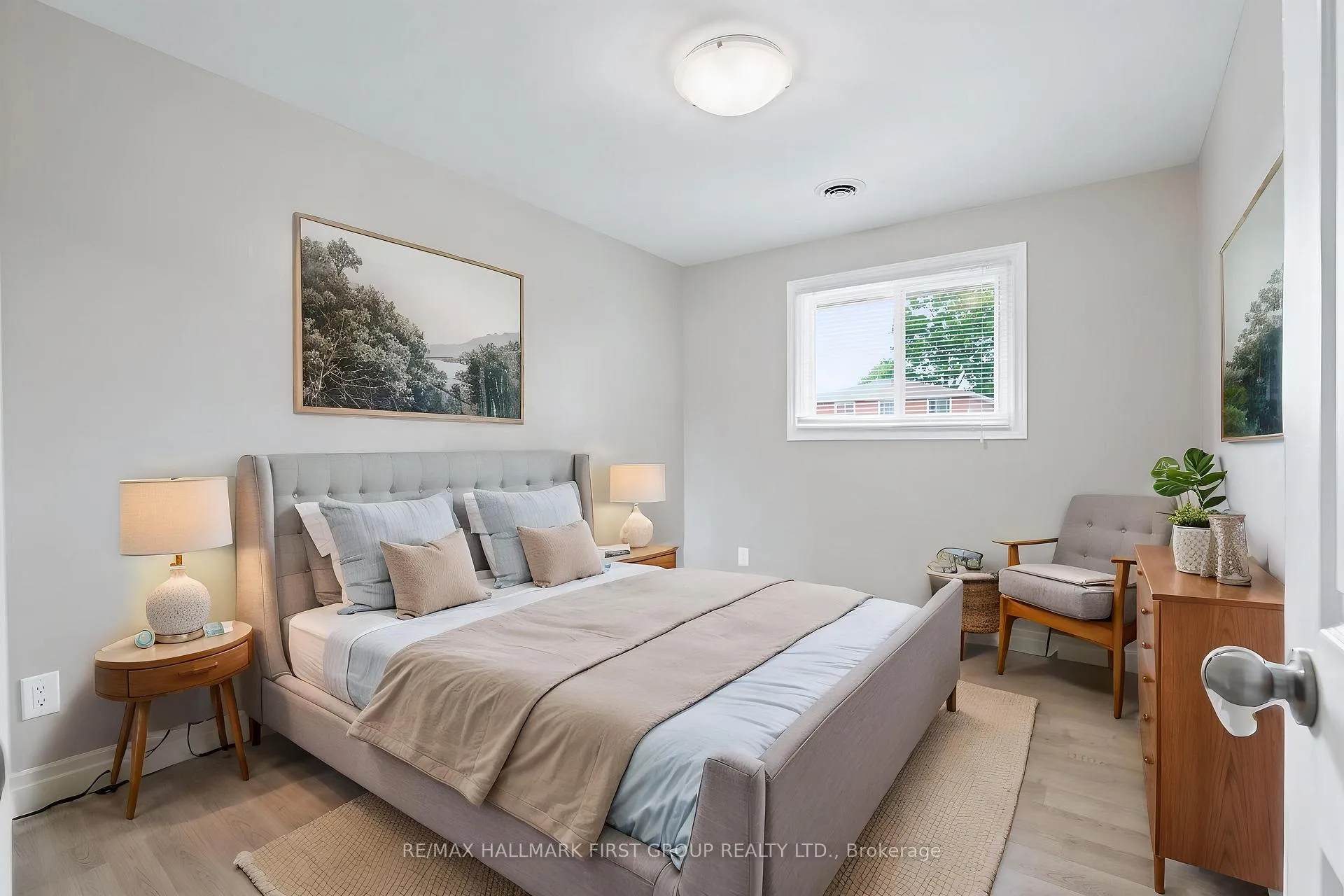 Photo 13 of Unit Main, 361 Dwight Avenue, Oshawa, Lakeview — HOMEH