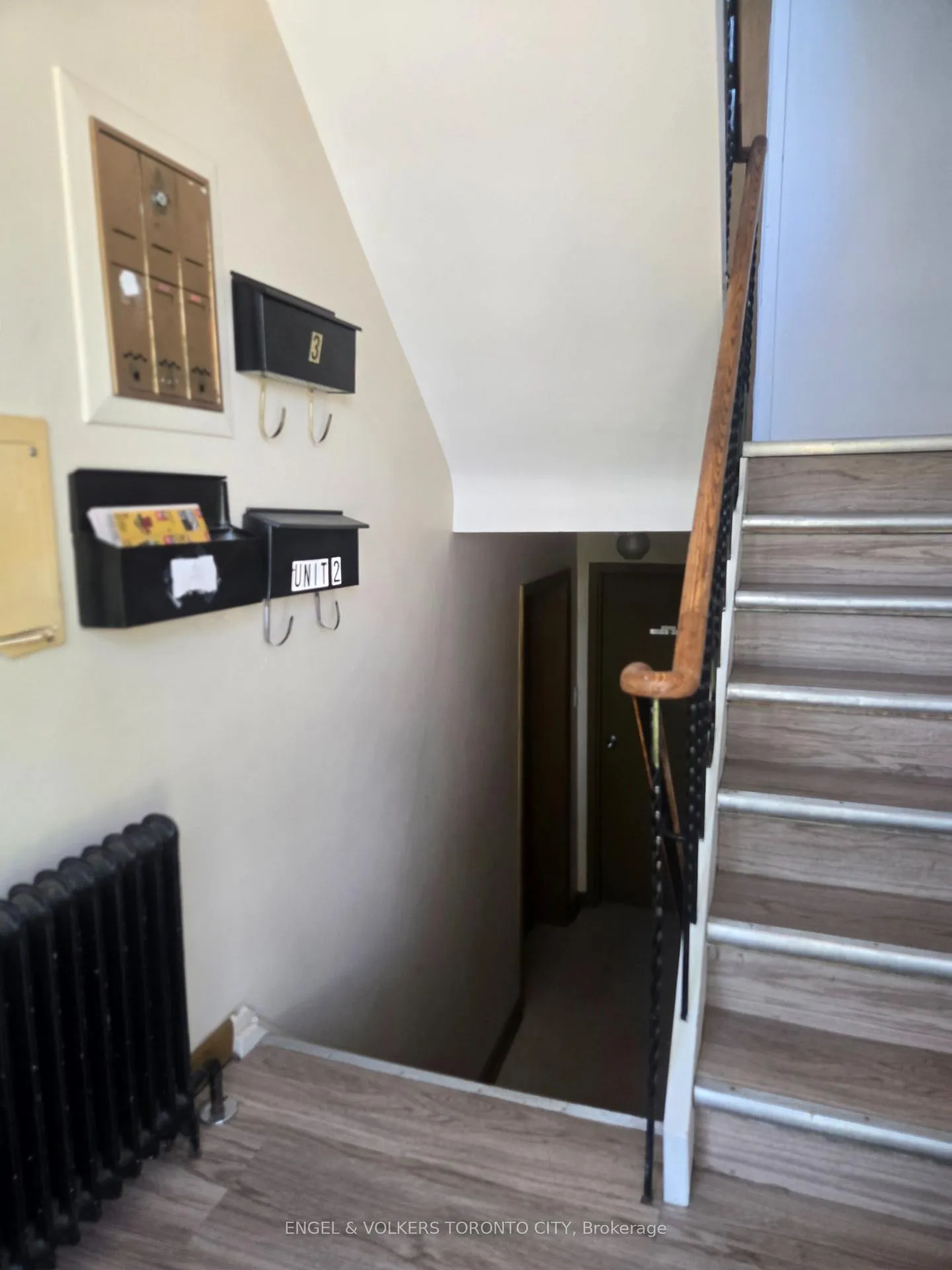 Photo 3 of Unit 1, 42 Rose Street, Barrie, Wellington — HOMEH
